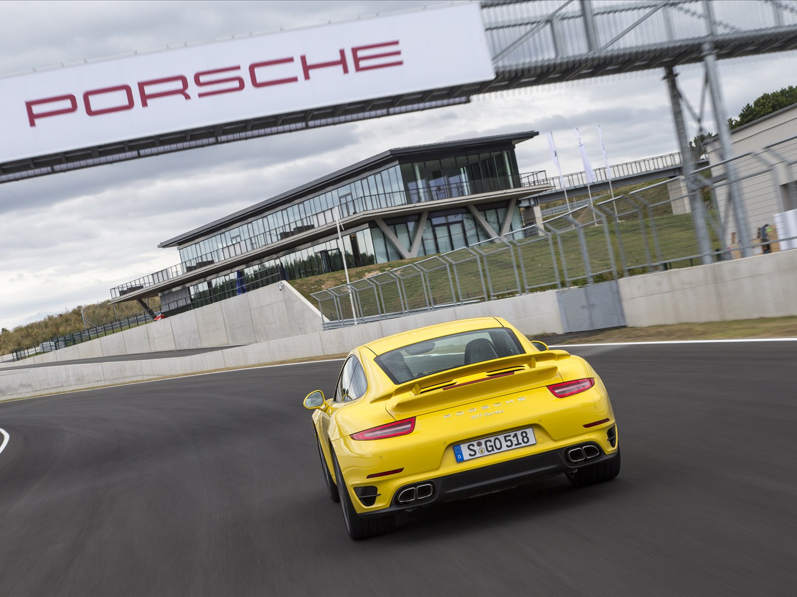 Porsche 911 Turbo S 2014
