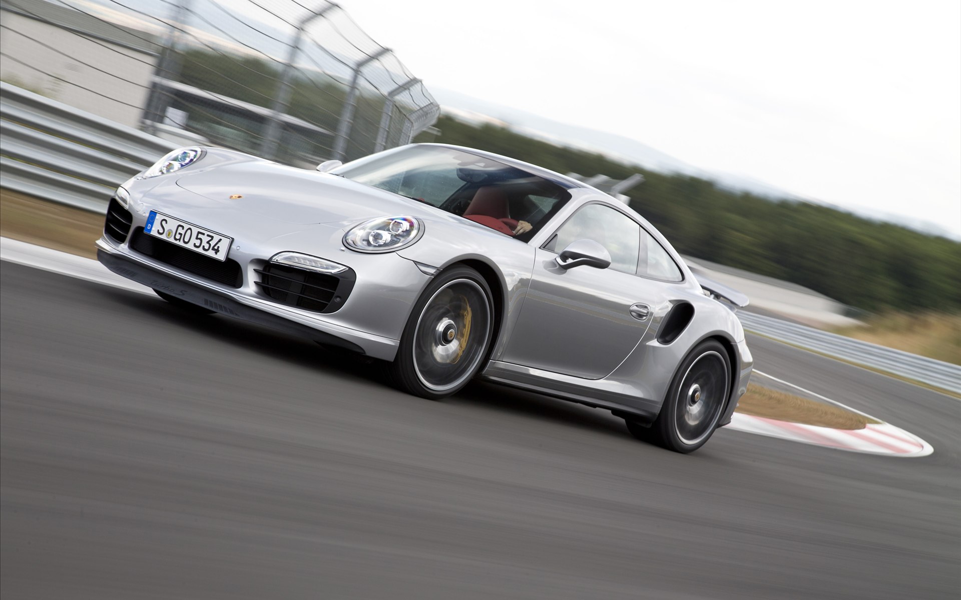 Porsche 911 Turbo S 2014