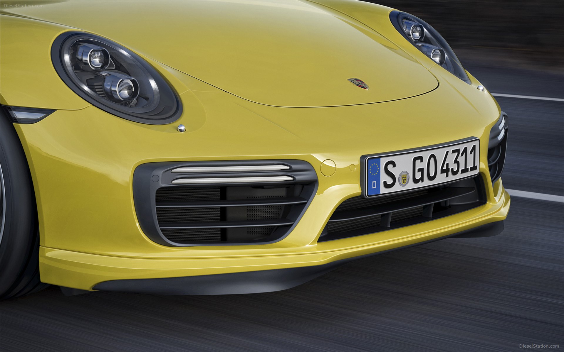 Porsche 911 Turbo S 2016