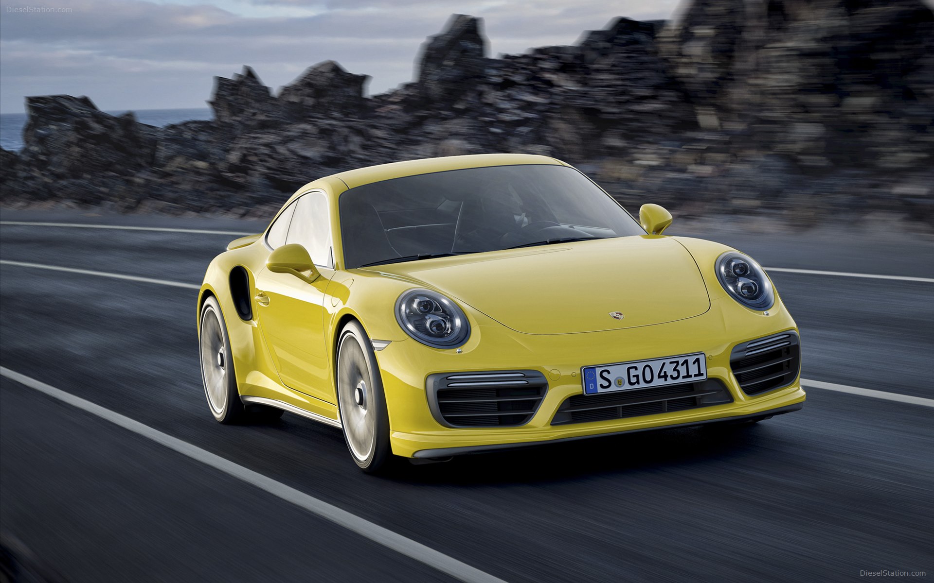 Porsche 911 Turbo S 2016