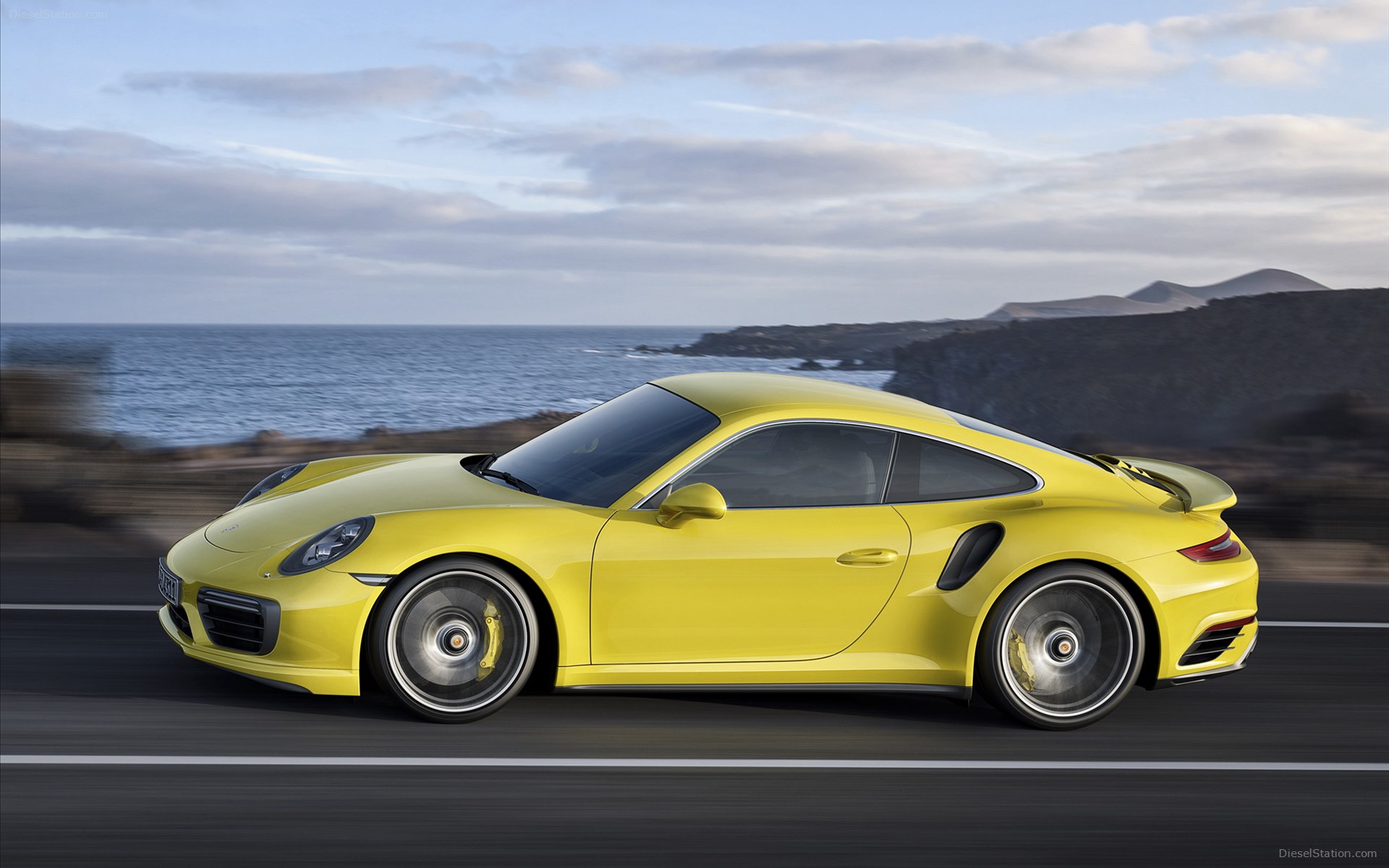 Porsche 911 Turbo S 2016