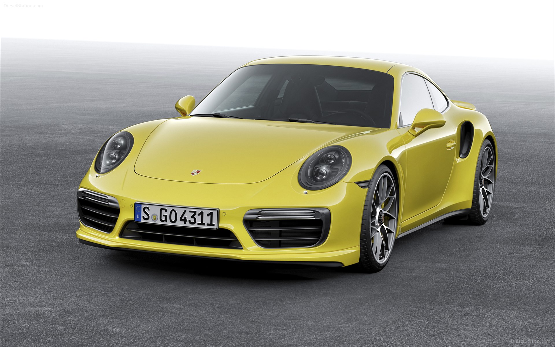 Porsche 911 Turbo S 2016