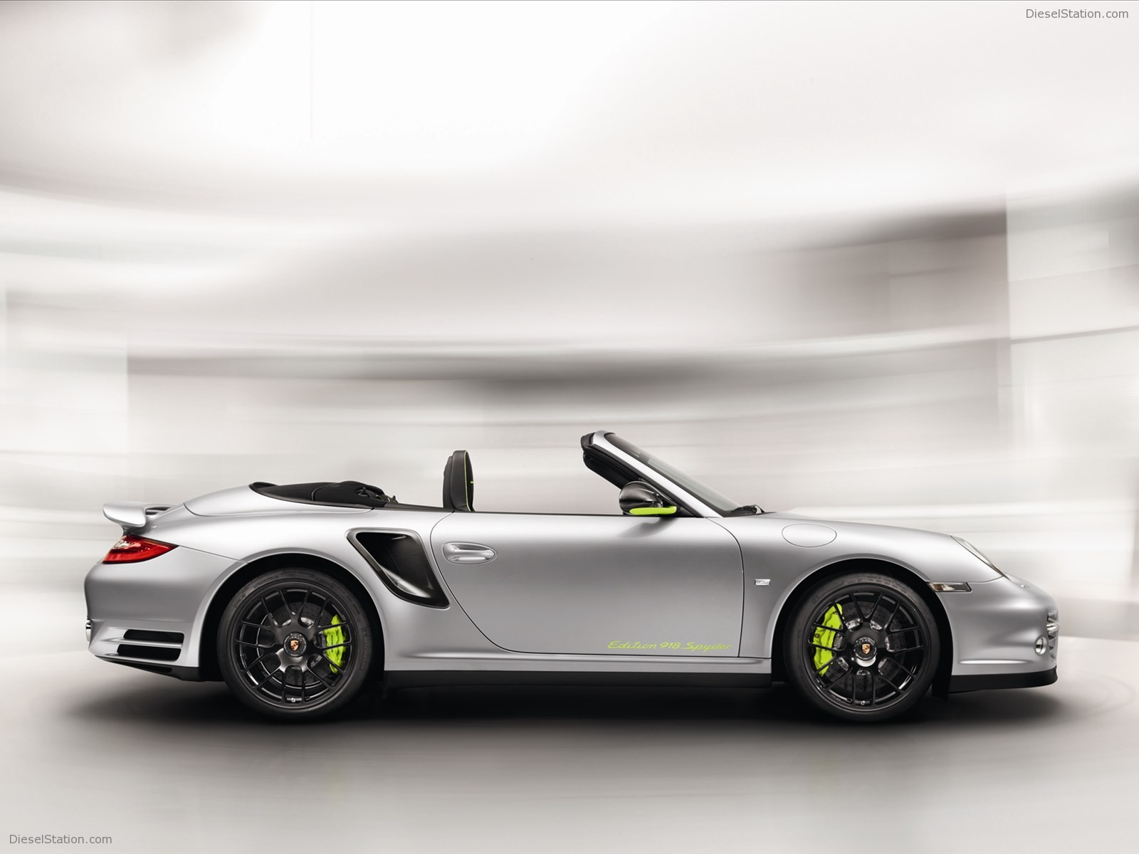 Porsche 911 Turbo S Edition 918 Spyder 2011 Porsche 911 Turbo S Edition 918 Spyder 2011