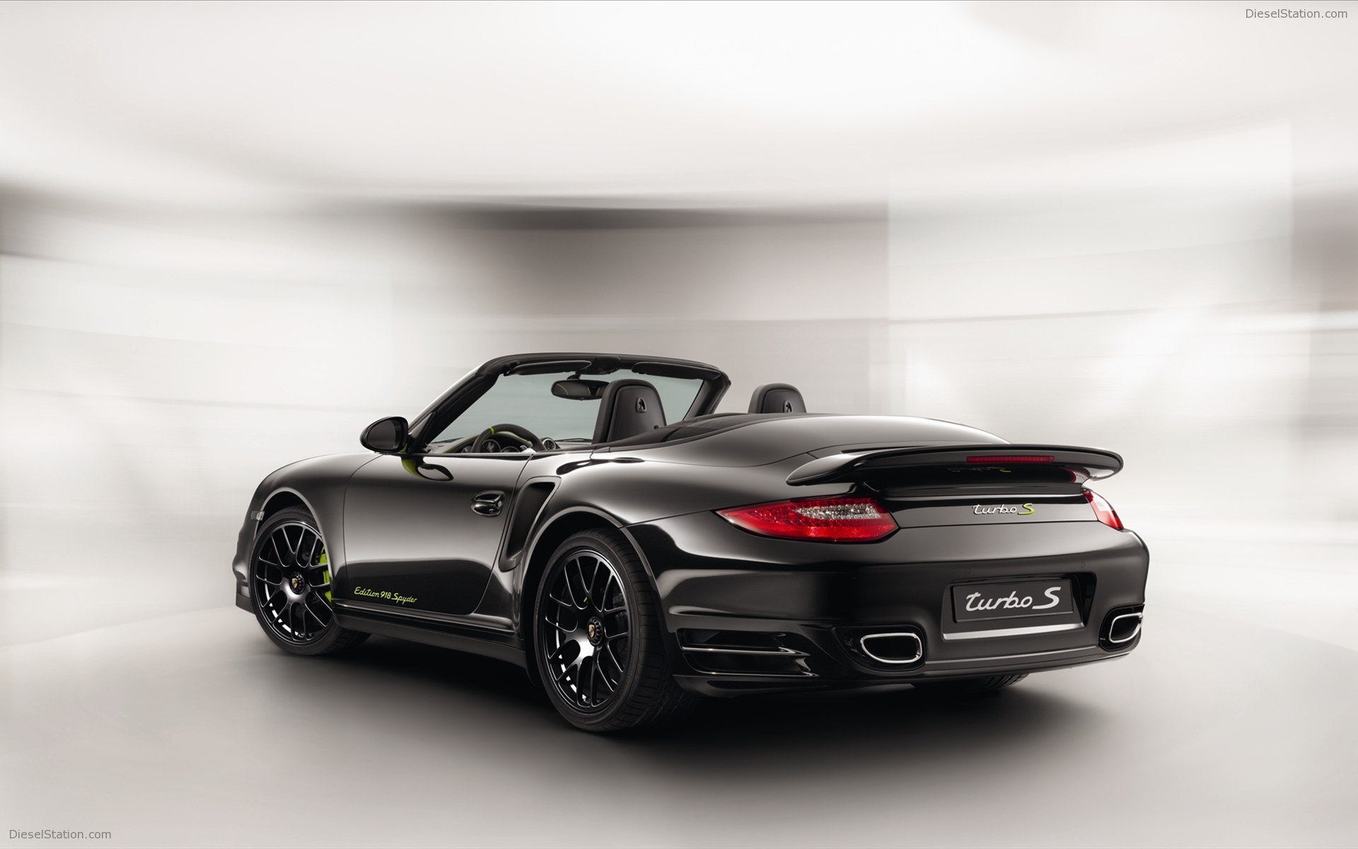 Porsche 911 Turbo S Edition 918 Spyder 2011 Porsche 911 Turbo S Edition 918 Spyder 2011