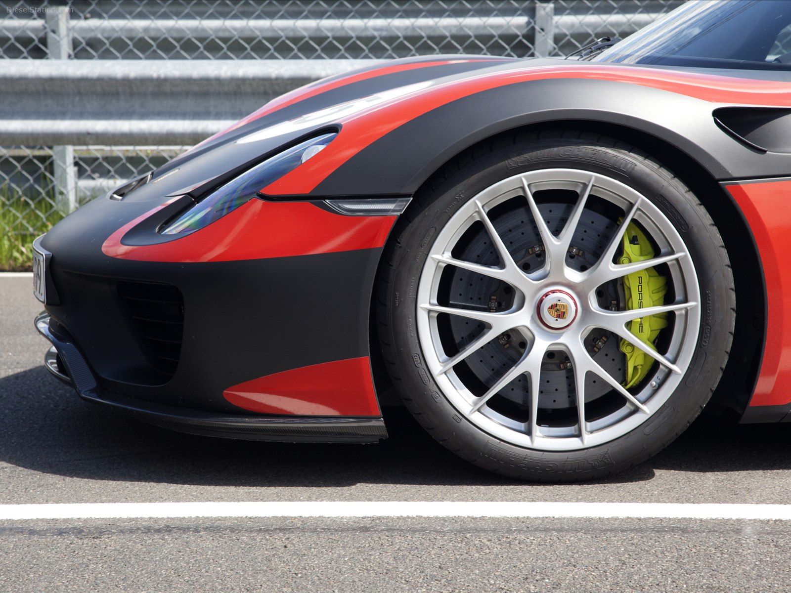 Porsche 918 Spyder 2015