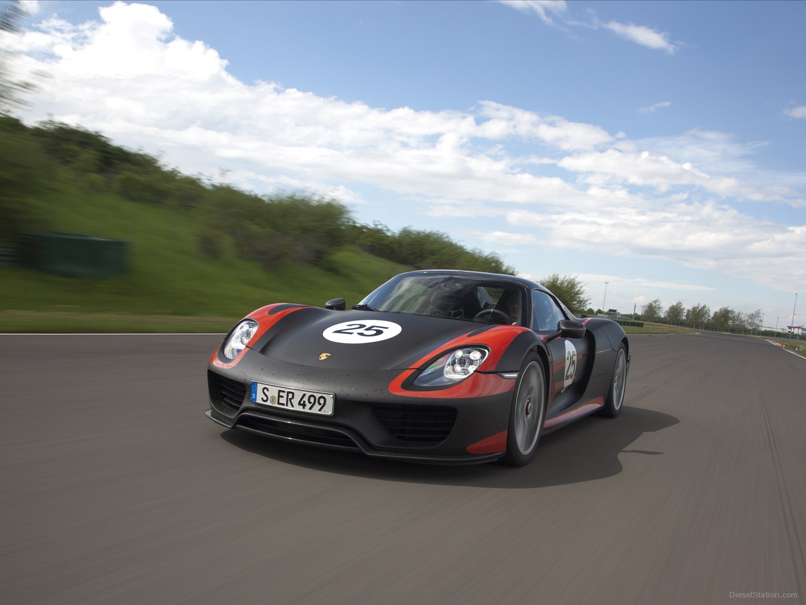 Porsche 918 Spyder 2015