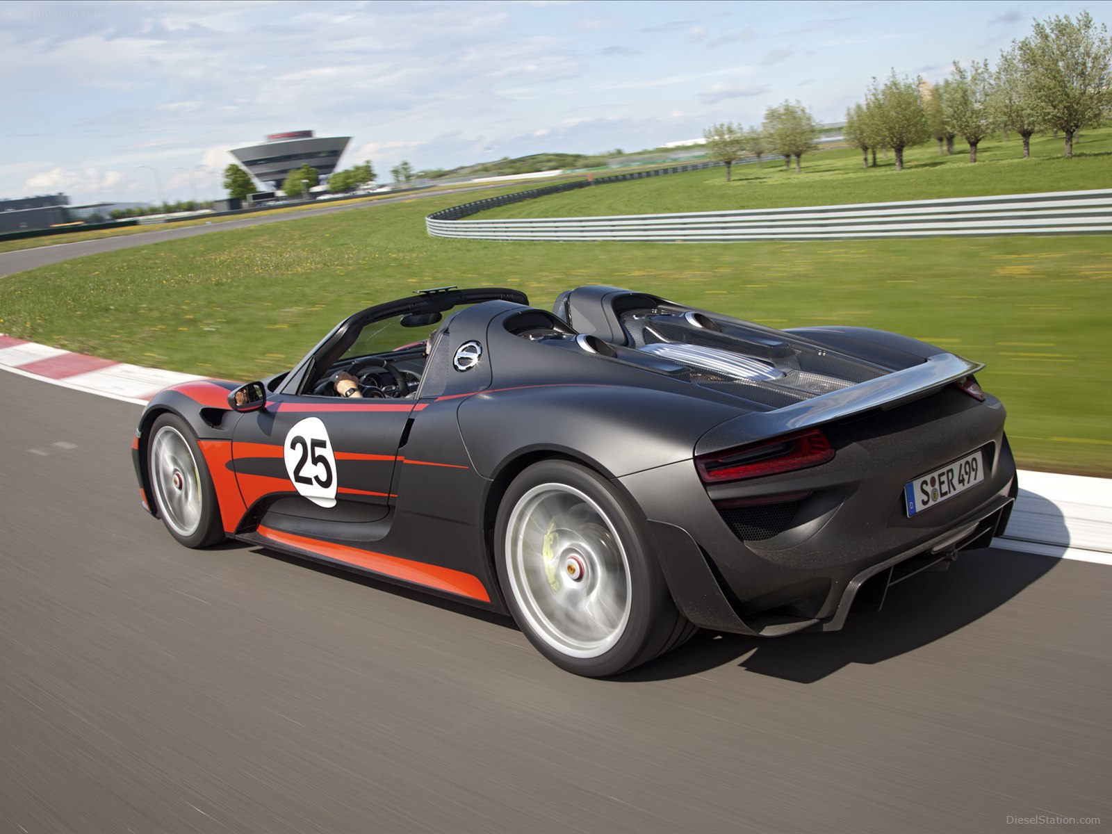 Porsche 918 Spyder 2015