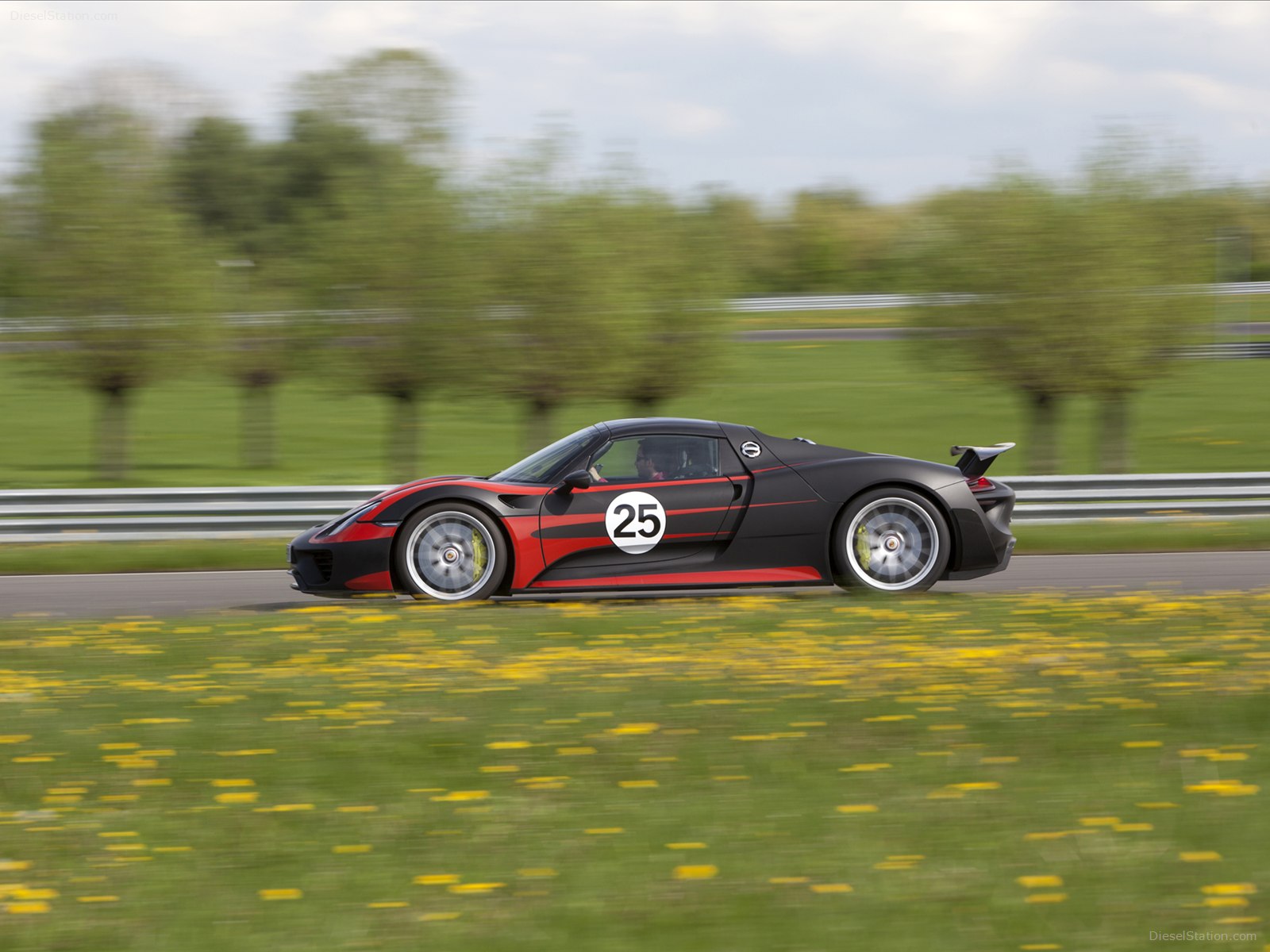 Porsche 918 Spyder 2015