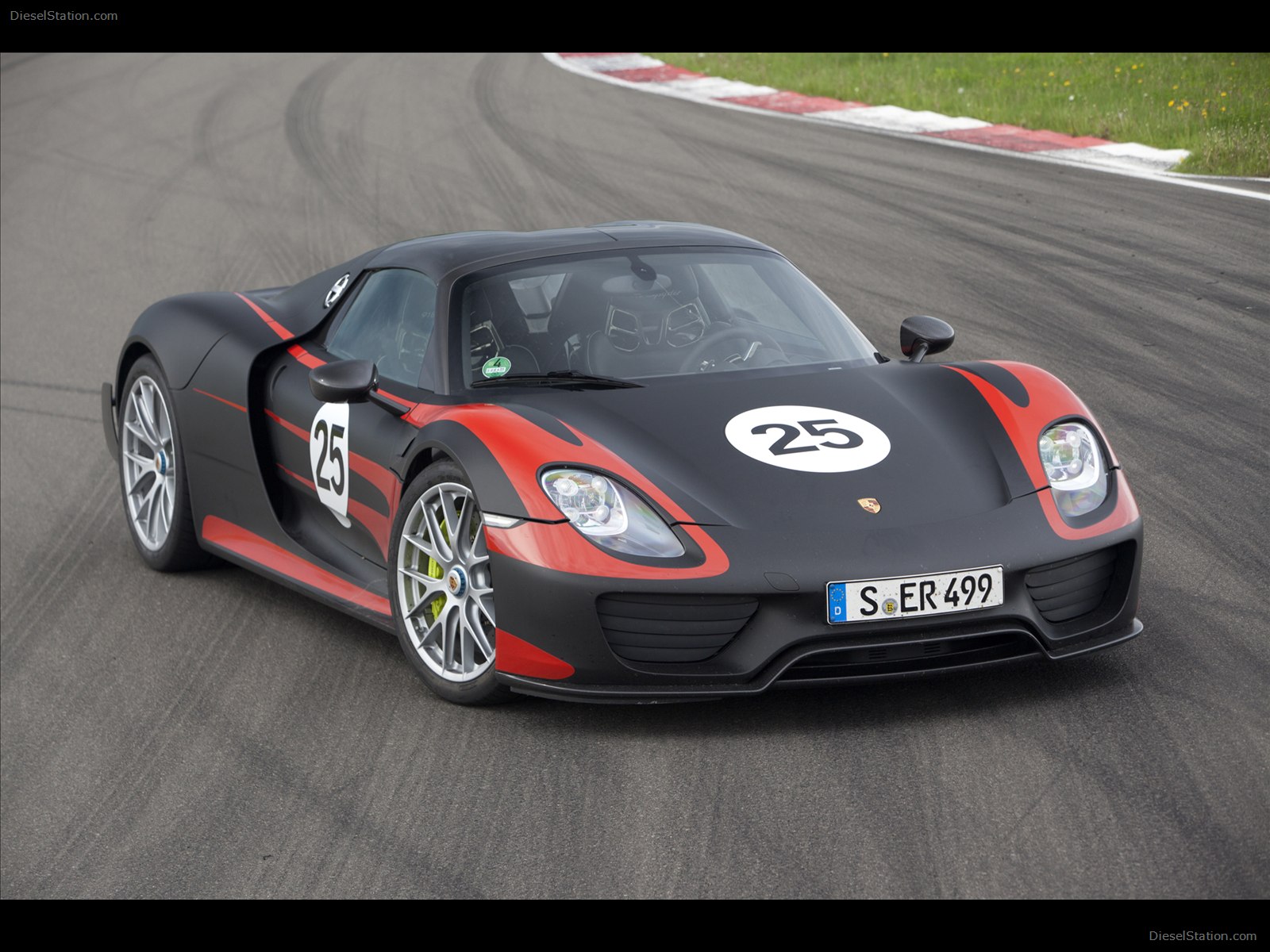 Porsche 918 Spyder 2015