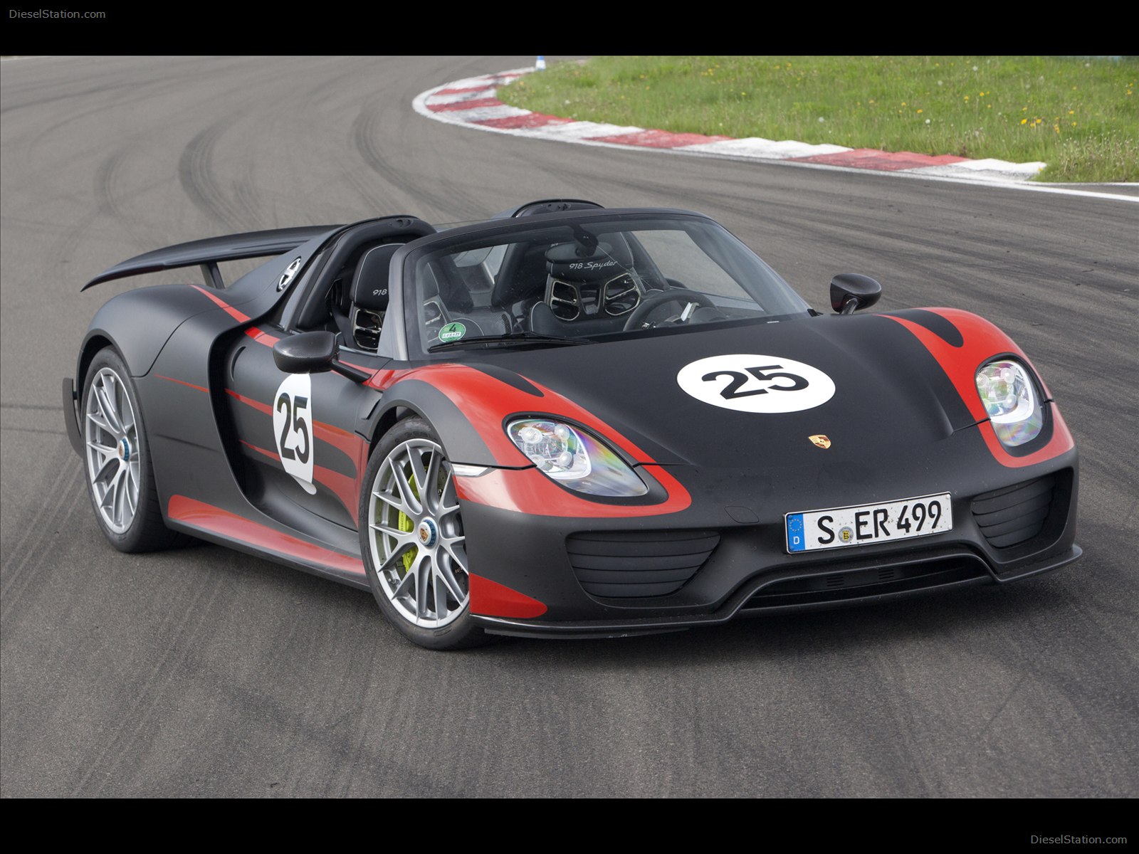 Porsche 918 Spyder 2015