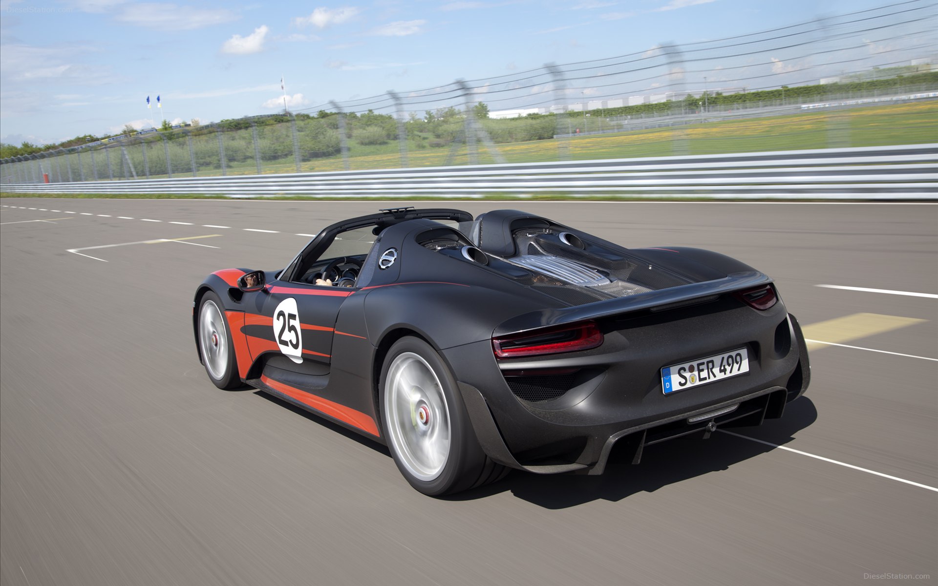 Porsche 918 Spyder 2015