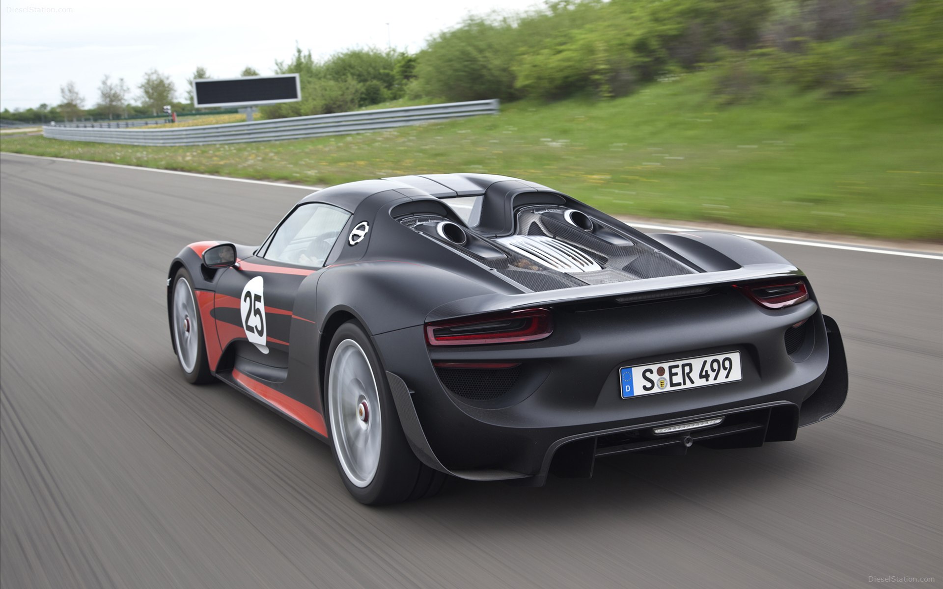 Porsche 918 Spyder 2015