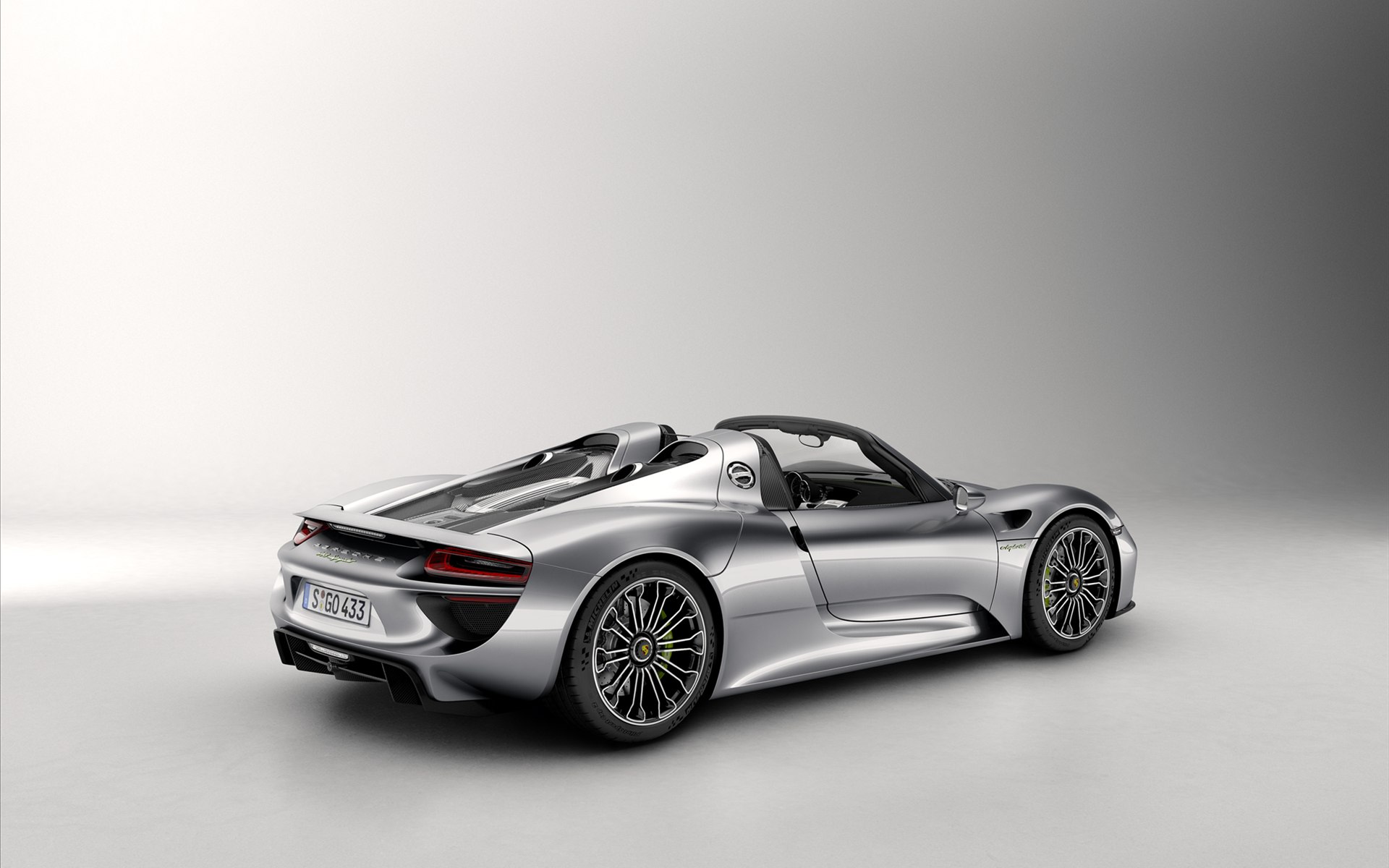 Porsche 918 Spyder 2015
