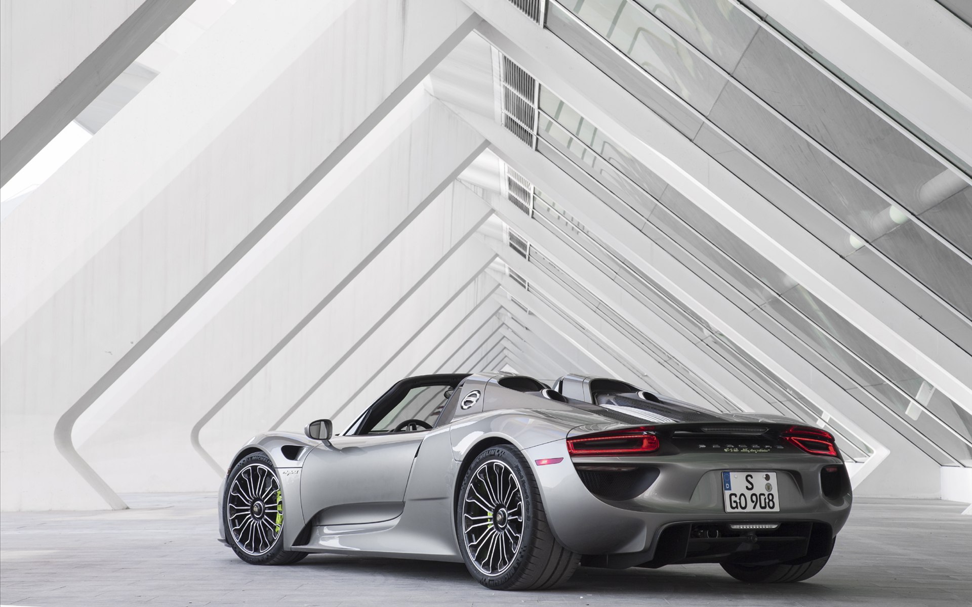Porsche 918 Spyder 2015