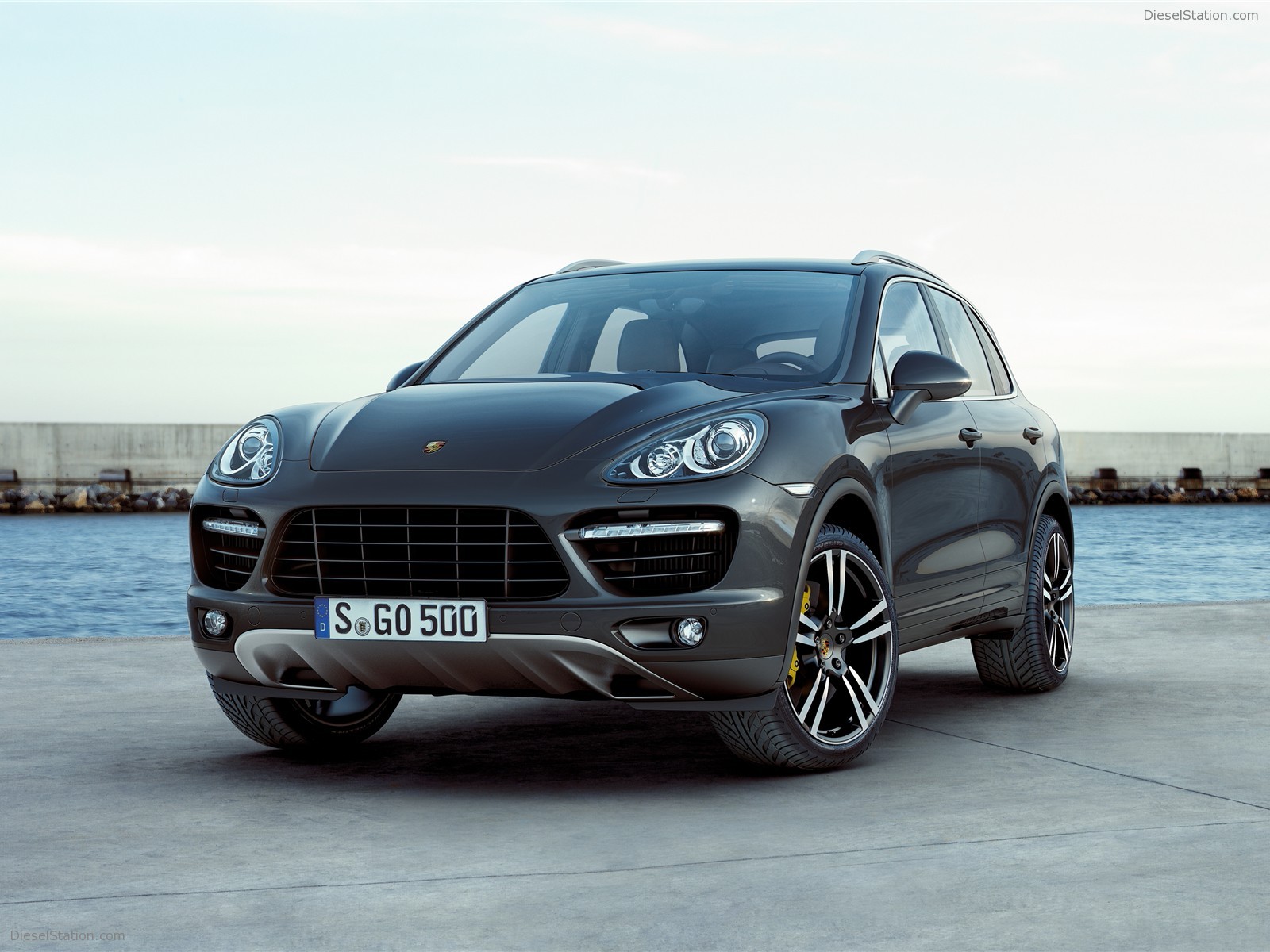 Porsche Cayenne 2011