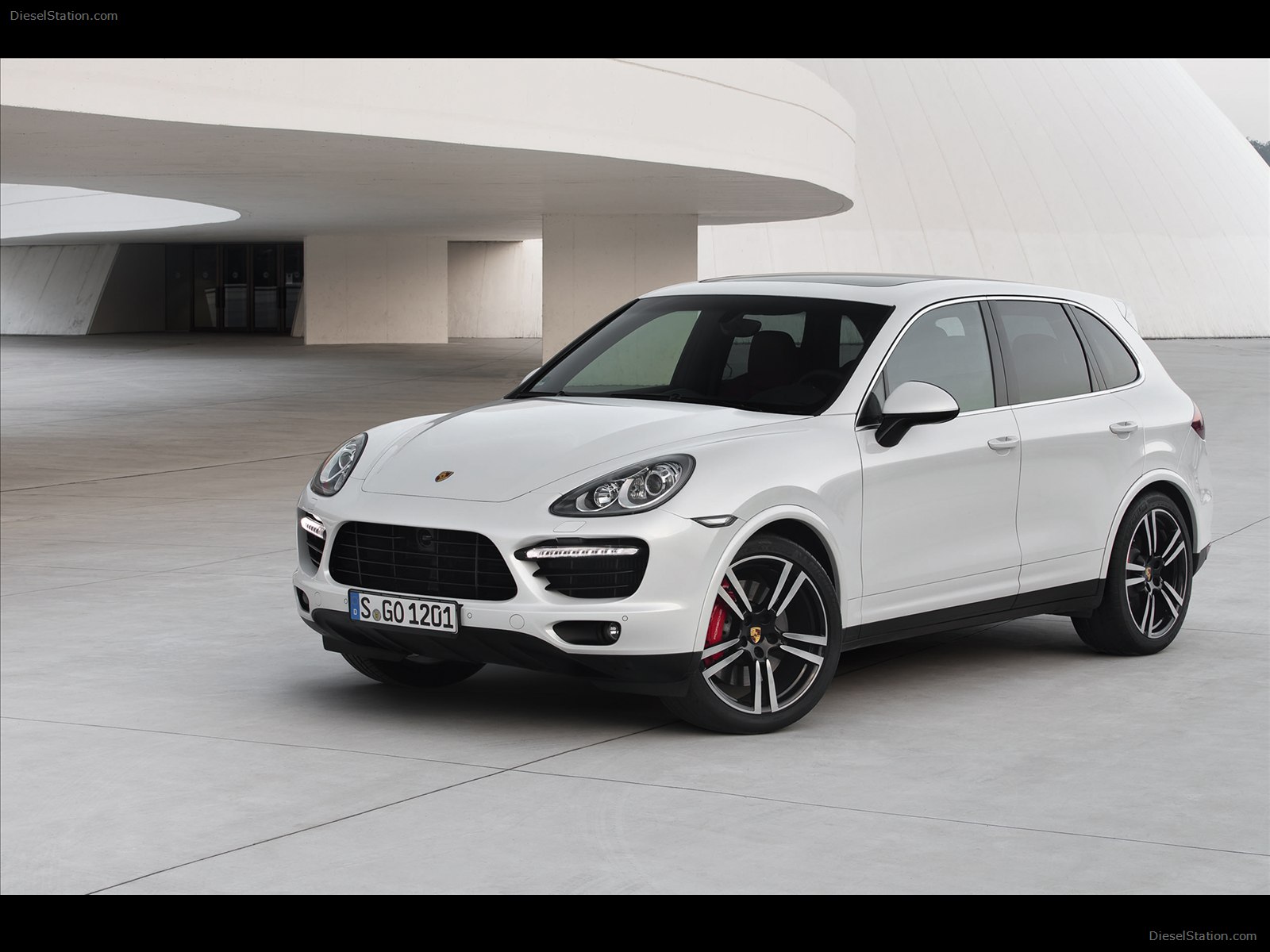 Porsche Cayenne Turbo S 2013