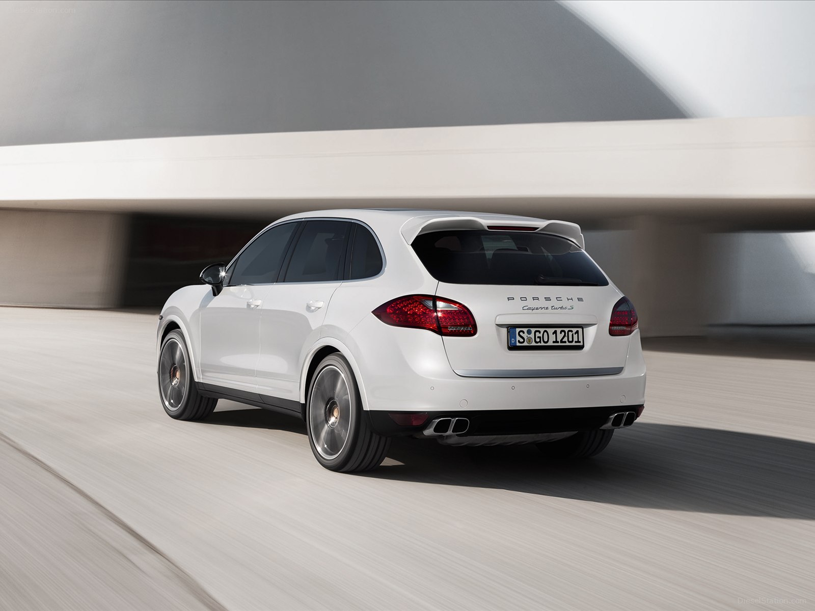 Porsche Cayenne Turbo S 2013