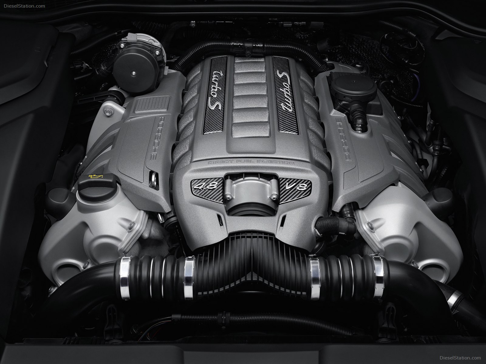 Porsche Cayenne Turbo S 2013