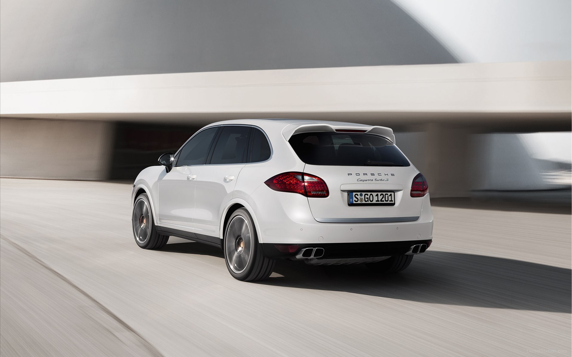 Porsche Cayenne Turbo S 2013