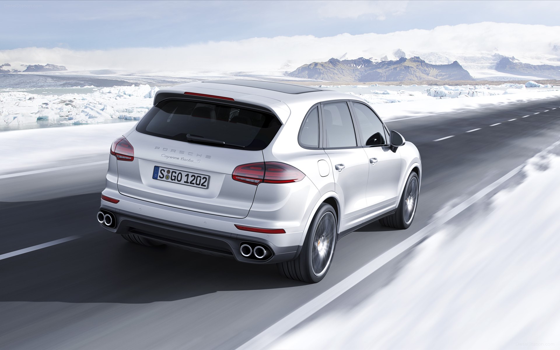 Porsche Cayenne Turbo S 2016