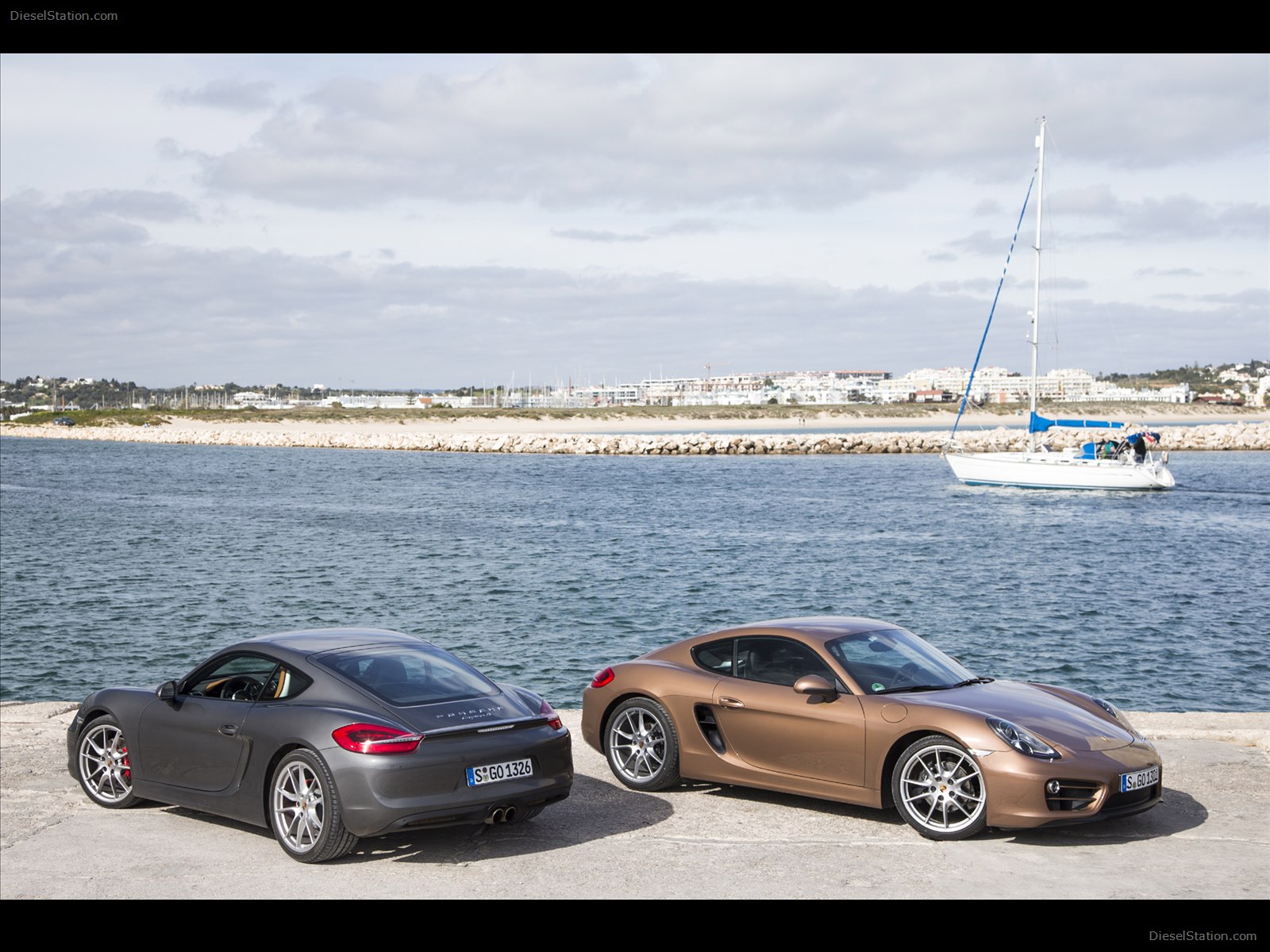 Porsche Cayman 2014