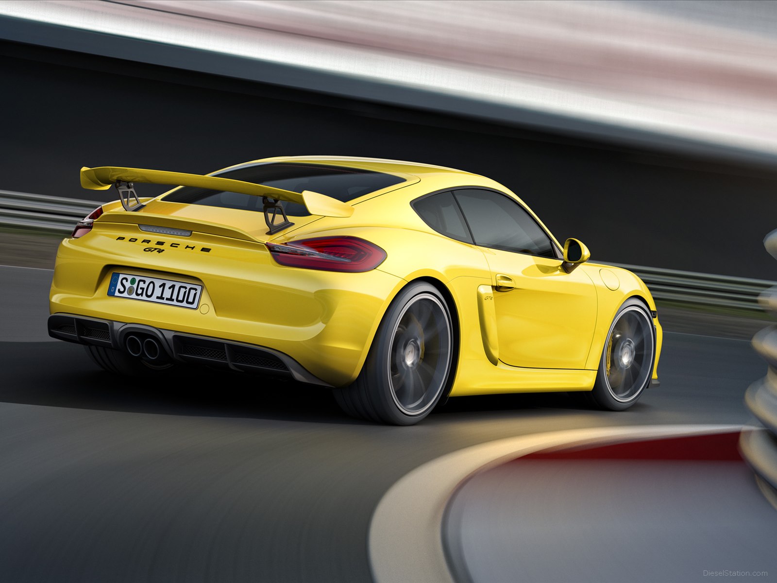 Porsche Cayman GT4 2015