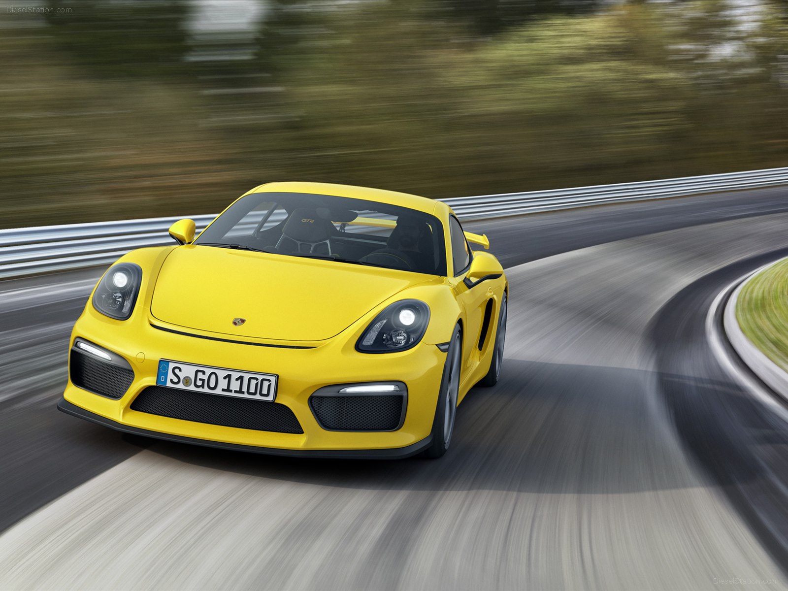 Porsche Cayman GT4 2015