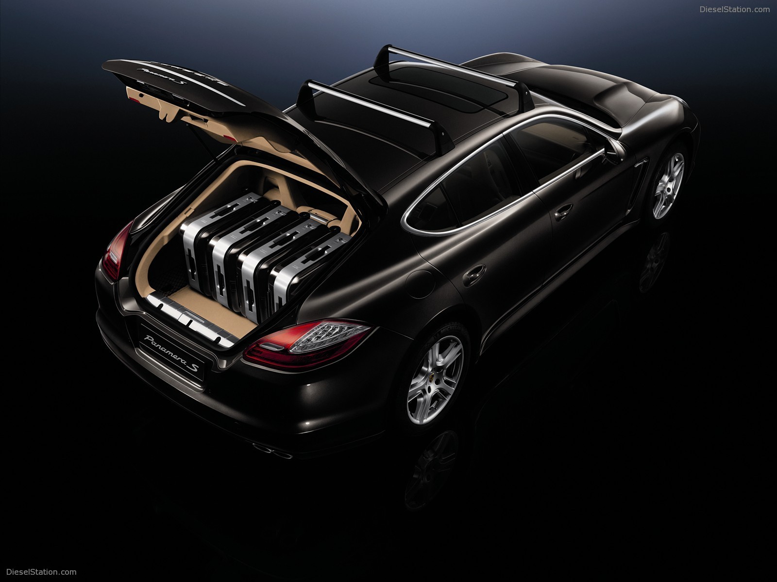 Porsche Panamera North American Debut Video Porsche Panamera North American Debut Video