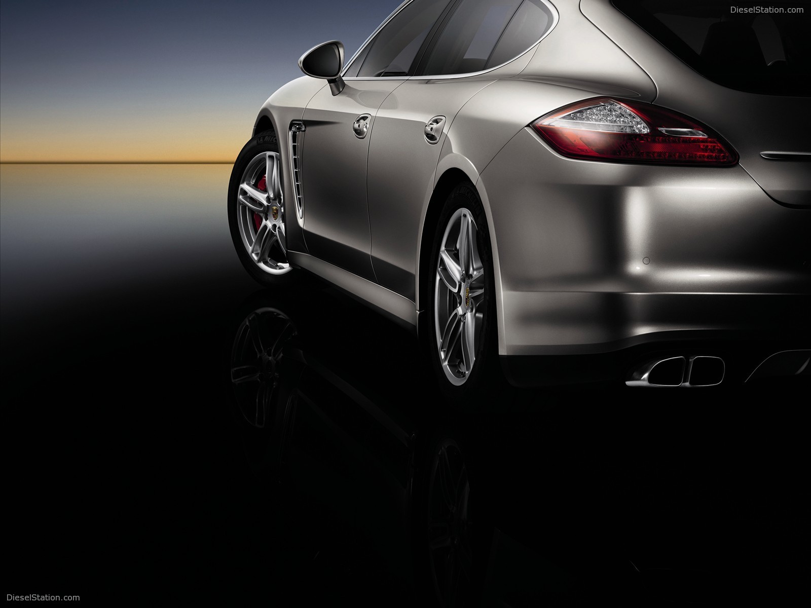 Porsche Panamera North American Debut Video