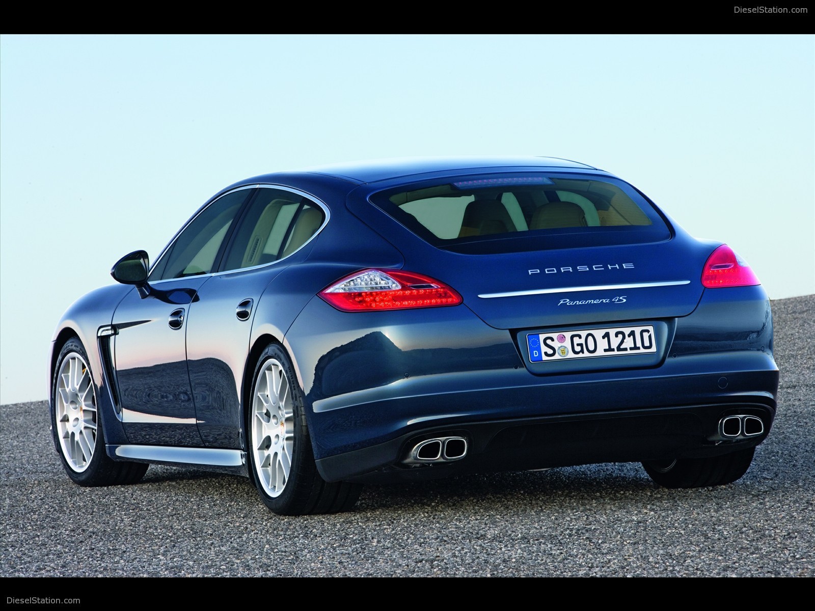 Porsche Panamera North American Debut Video Porsche Panamera North American Debut Video