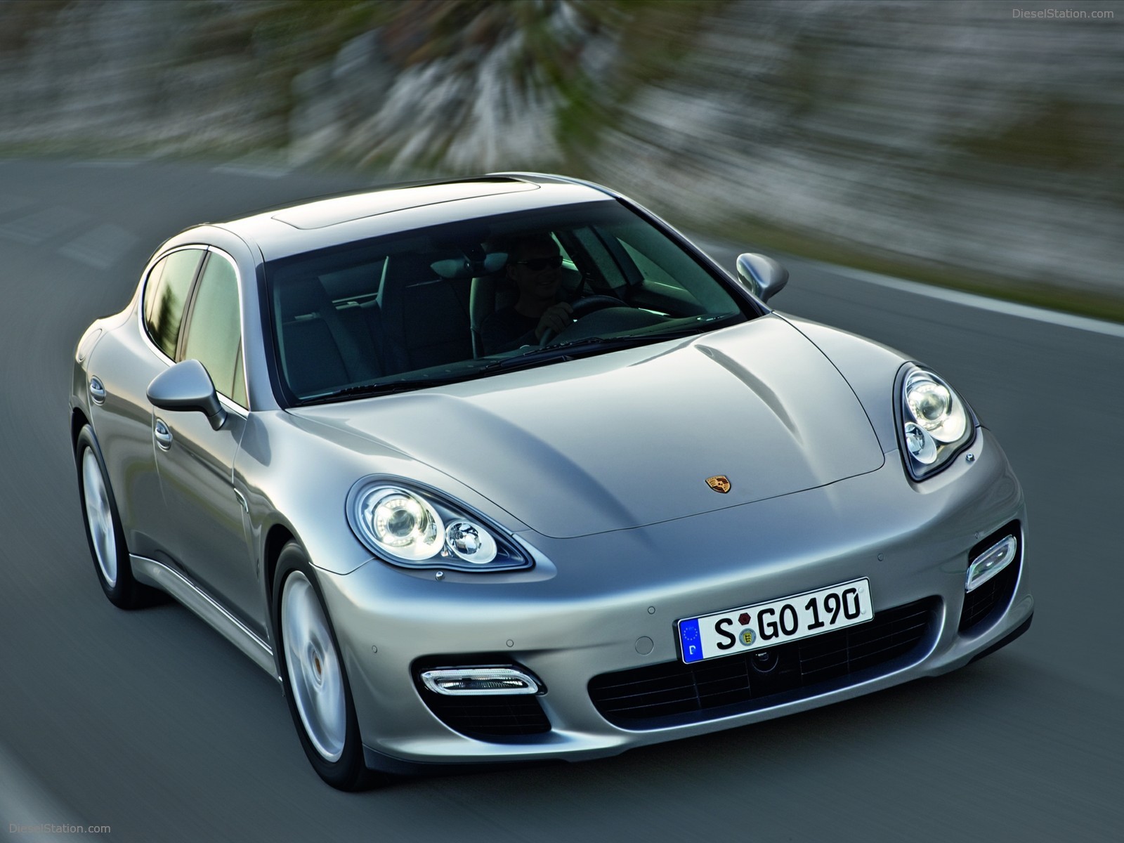 Porsche Panamera North American Debut Video Porsche Panamera North American Debut Video