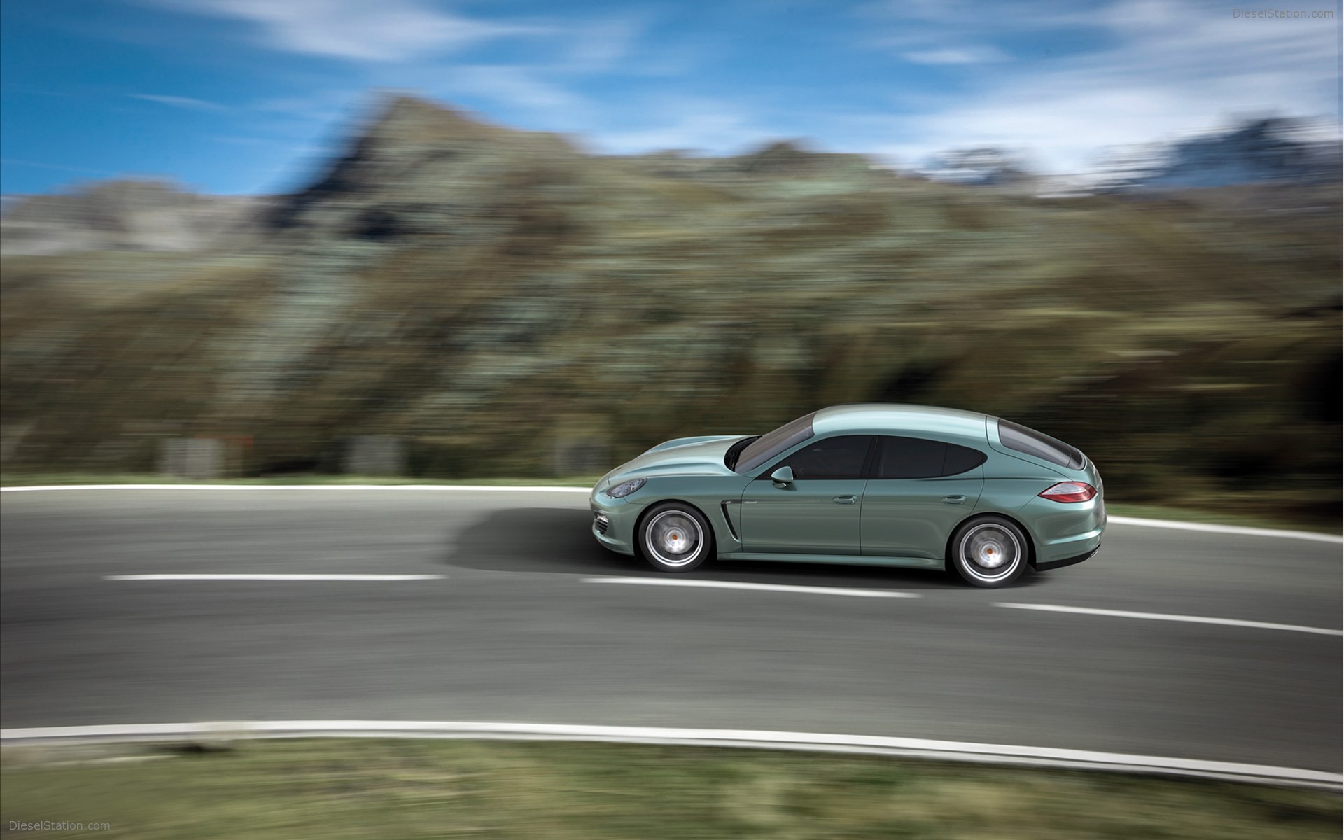 Porsche Panamera Diesel 2011