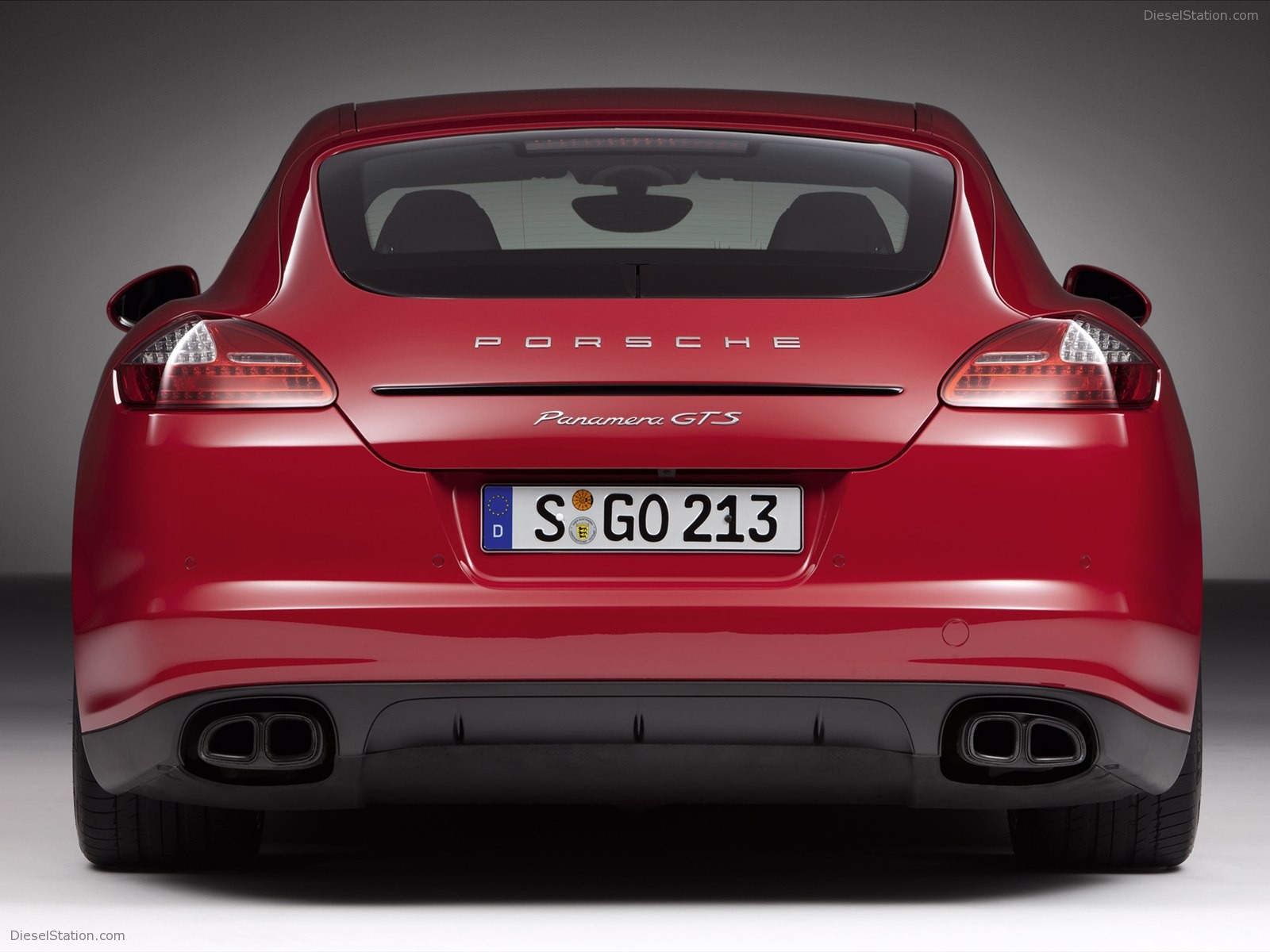 Porsche Panamera GTS 2012