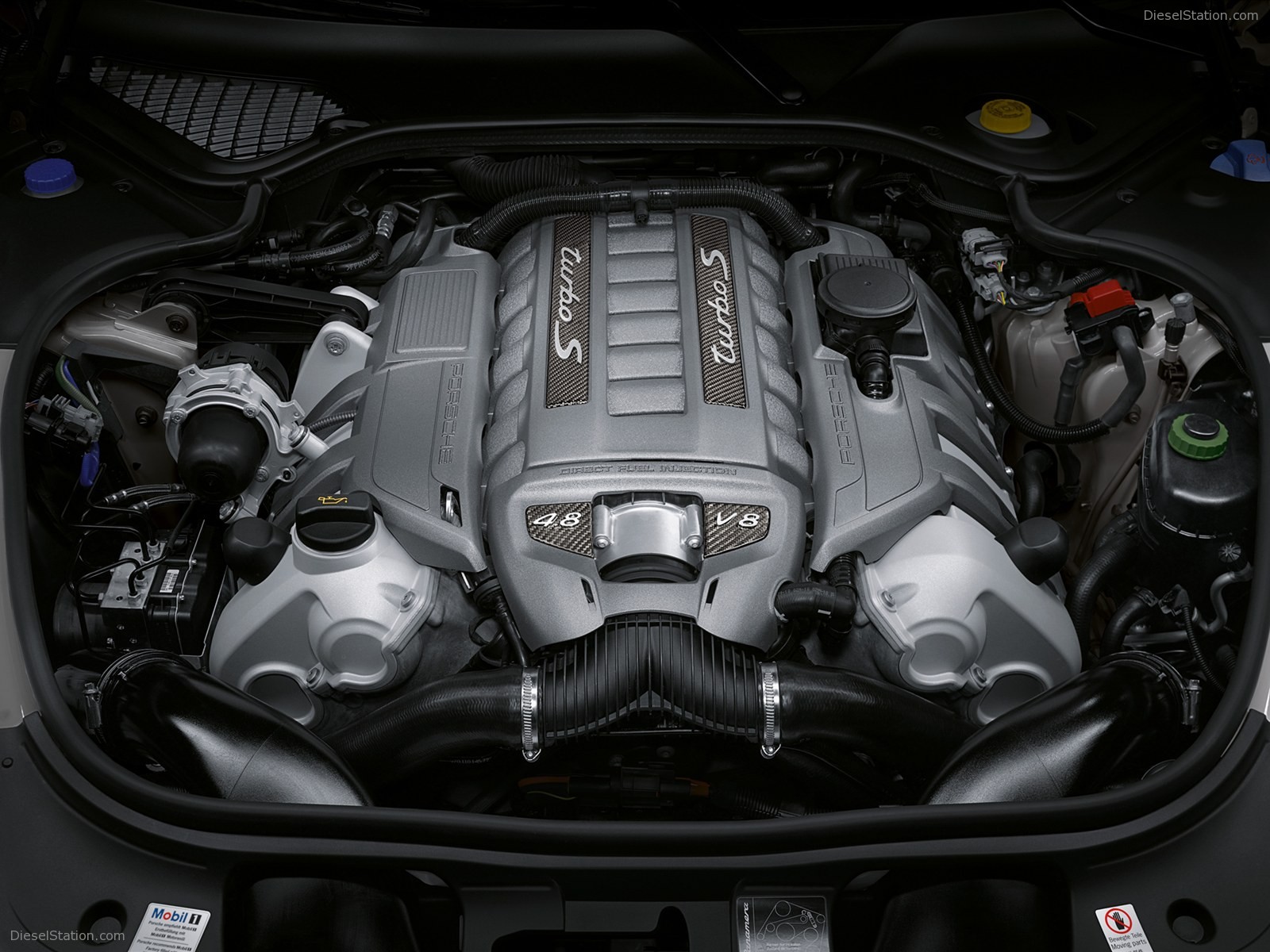 Porsche Panamera Turbo S 2011