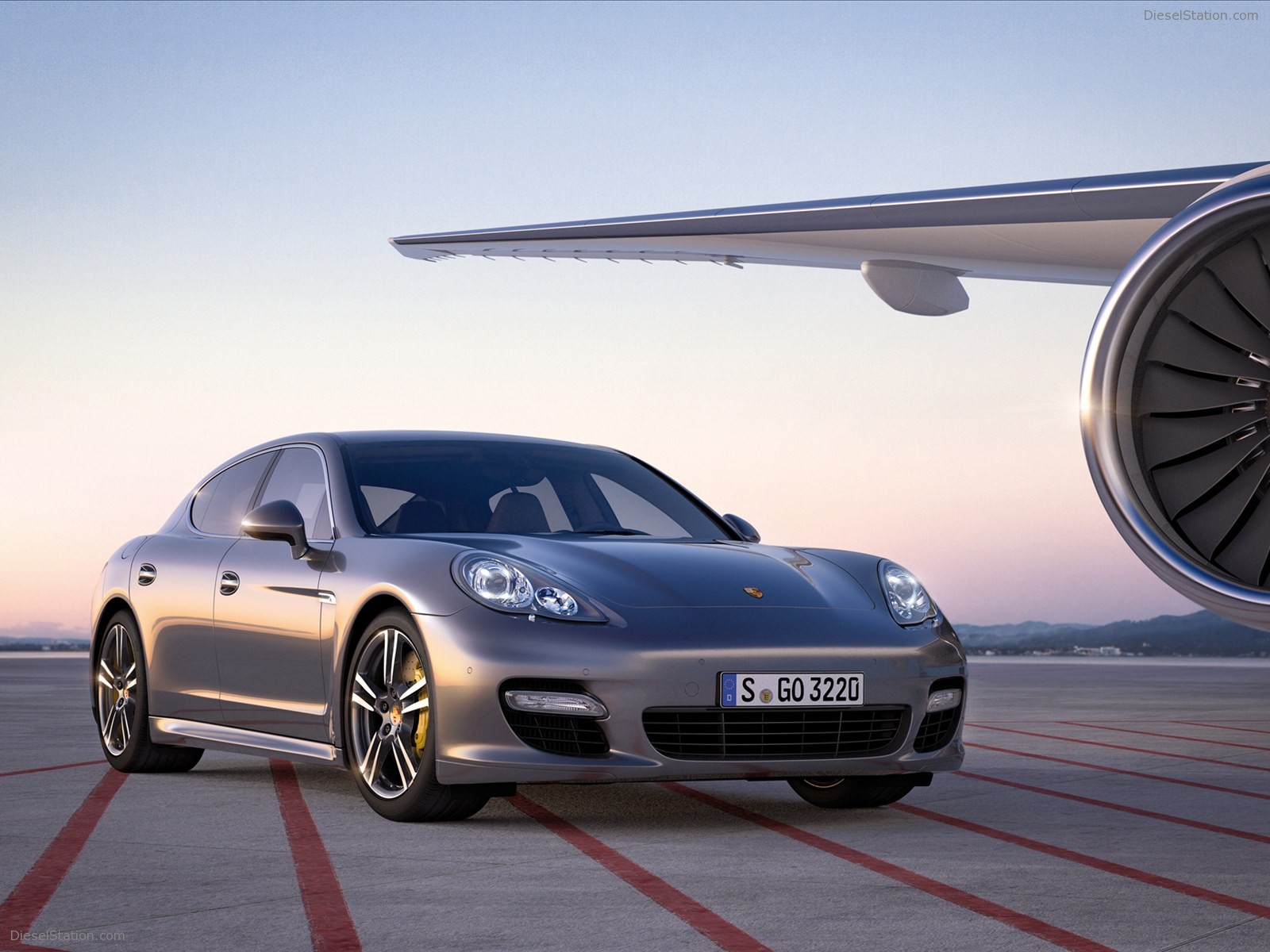Porsche Panamera Turbo S 2011