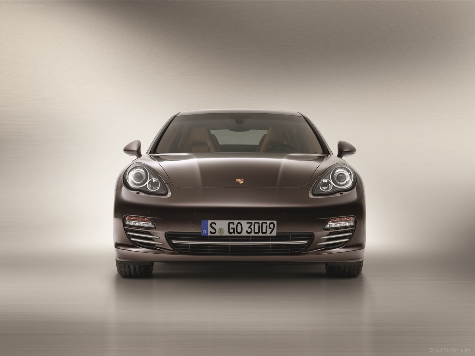 Porsche Panamera Platinum Edition 2013