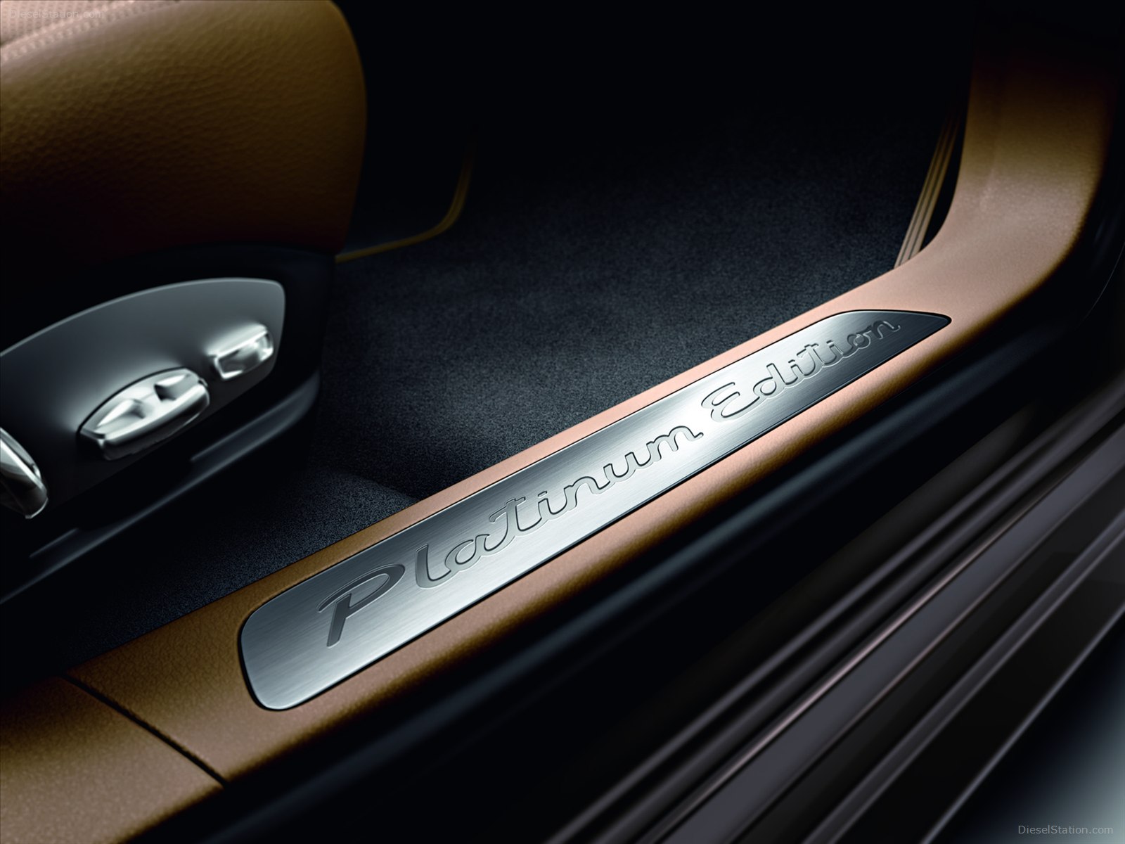 Porsche Panamera Platinum Edition 2013
