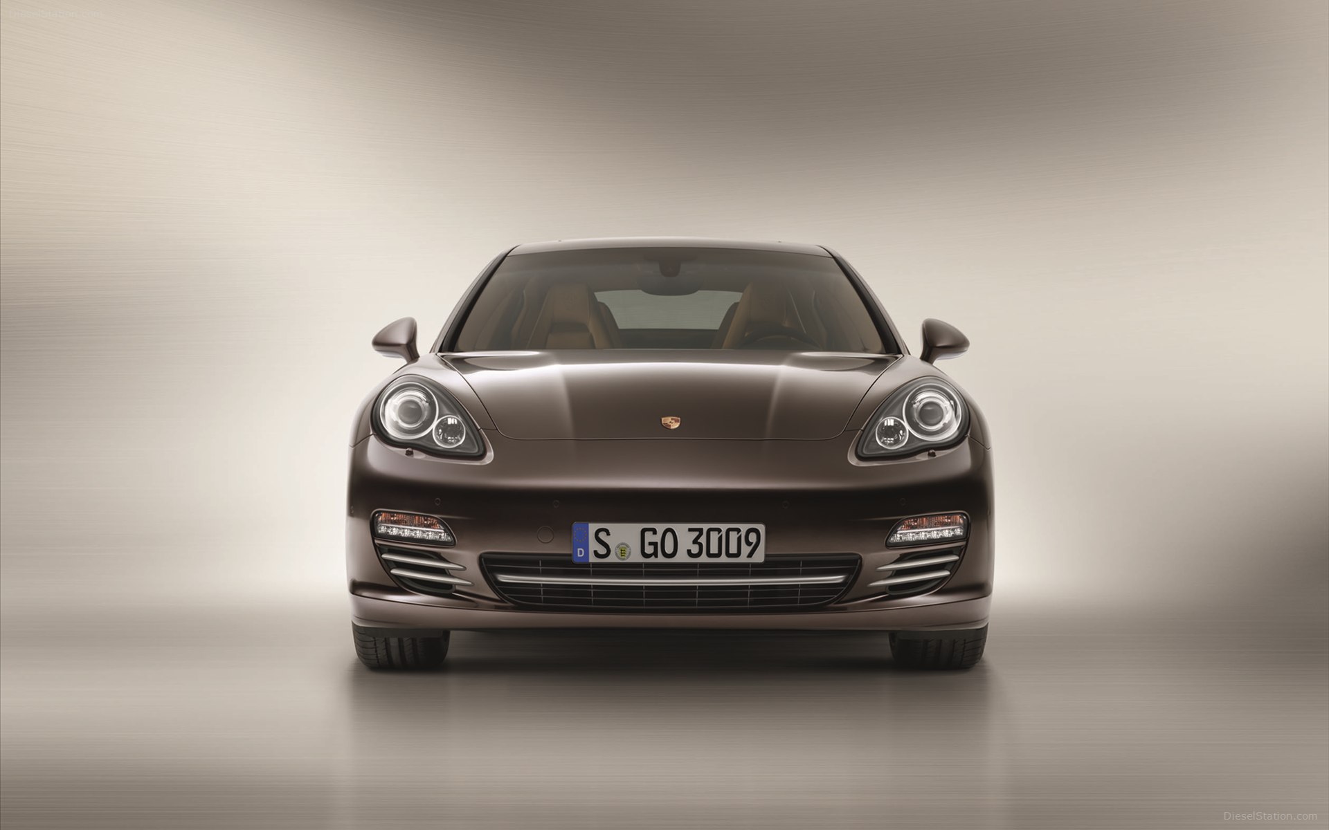 Porsche Panamera Platinum Edition 2013