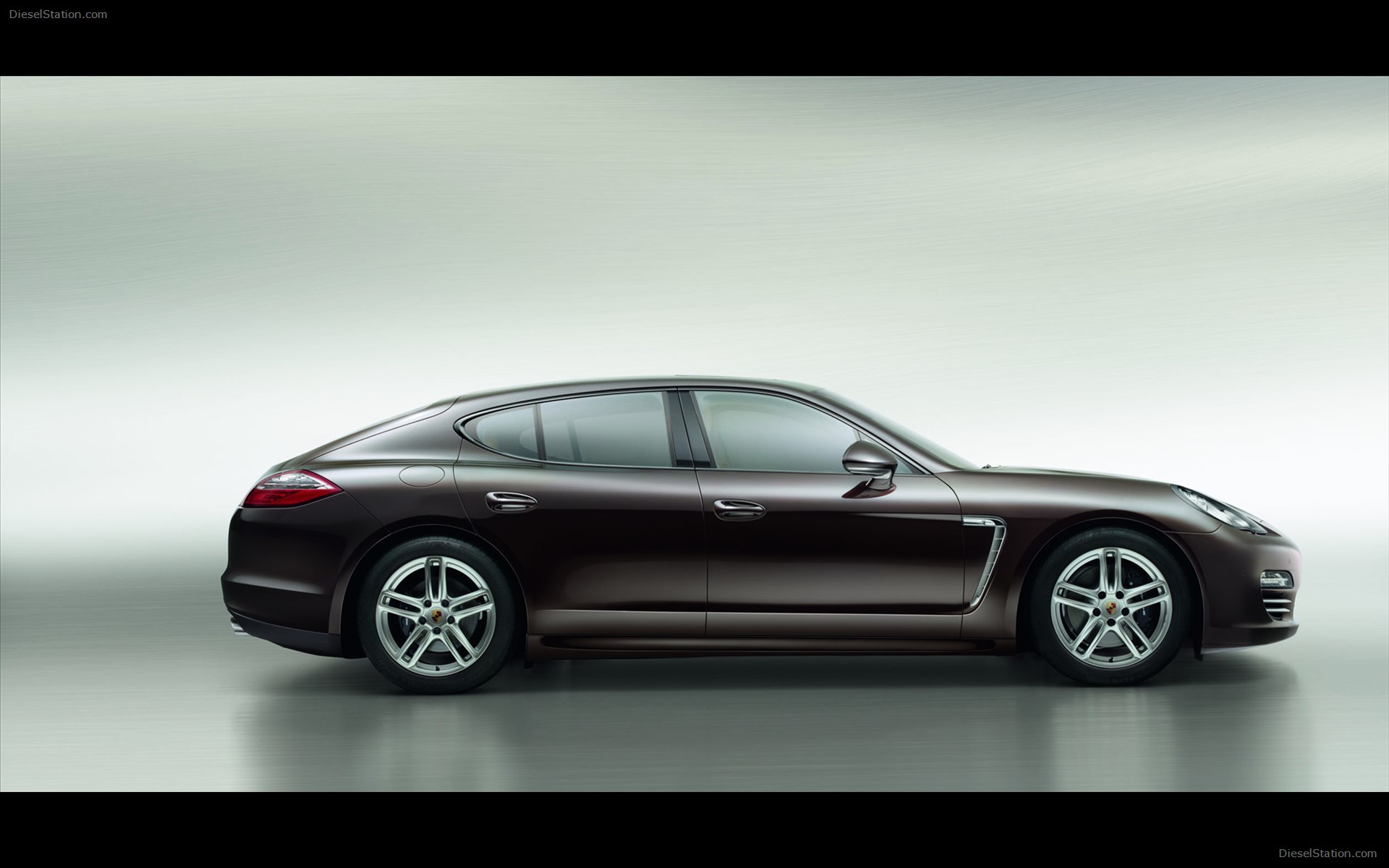 Porsche Panamera Platinum Edition 2013