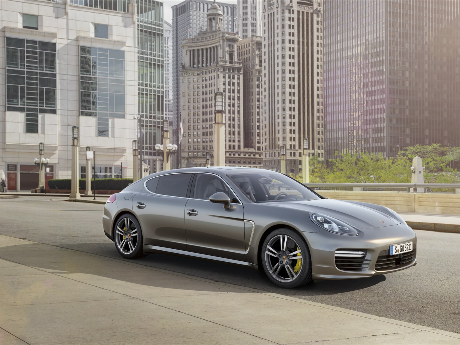 Porsche Panamera Turbo S 2014