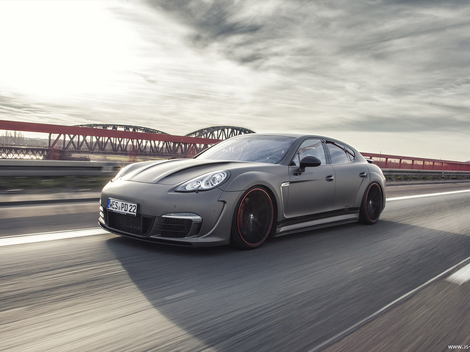 Prior Design Porsche Panamera Prior600 WB 2014