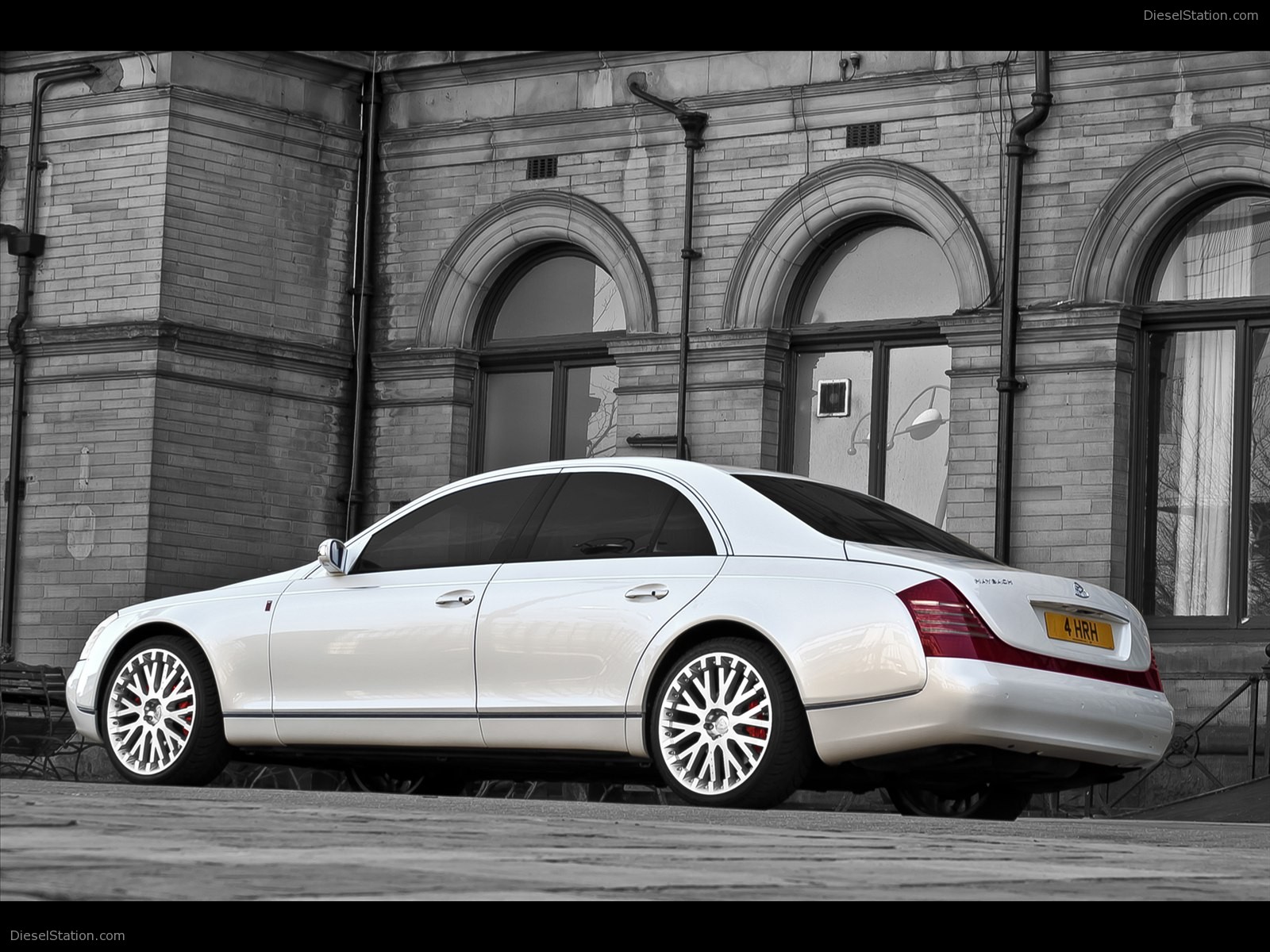 Kahn Design  Maybach 57 2011