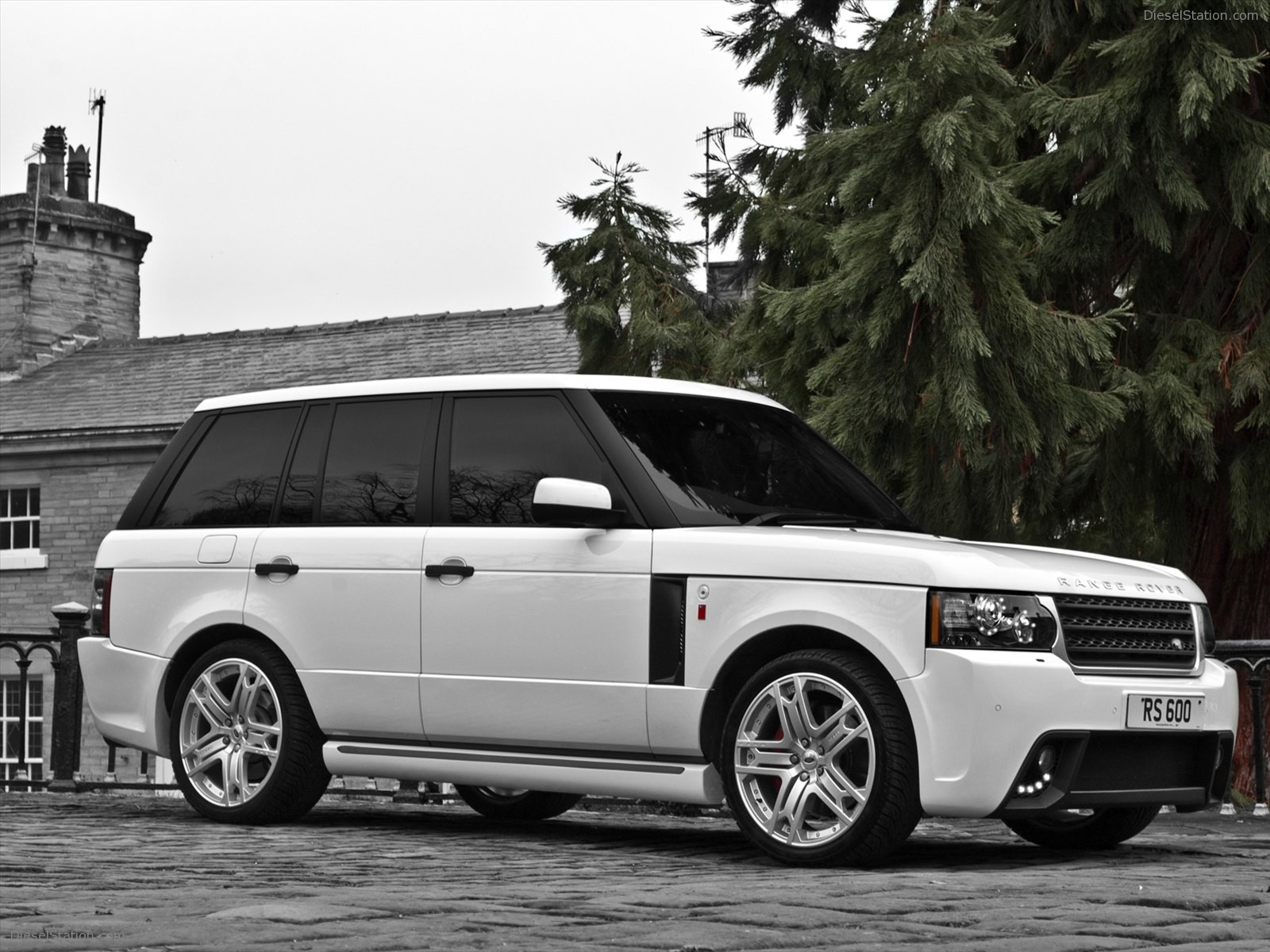 Range Rover Vogue - Kahn Design 2011