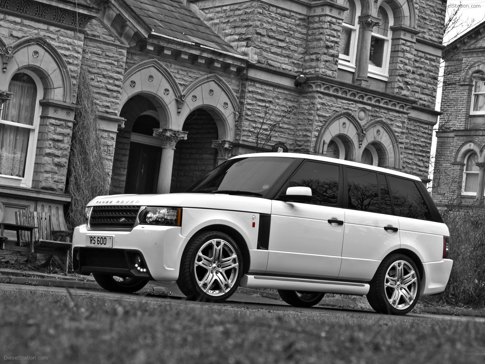 Range Rover Vogue - Kahn Design 2011