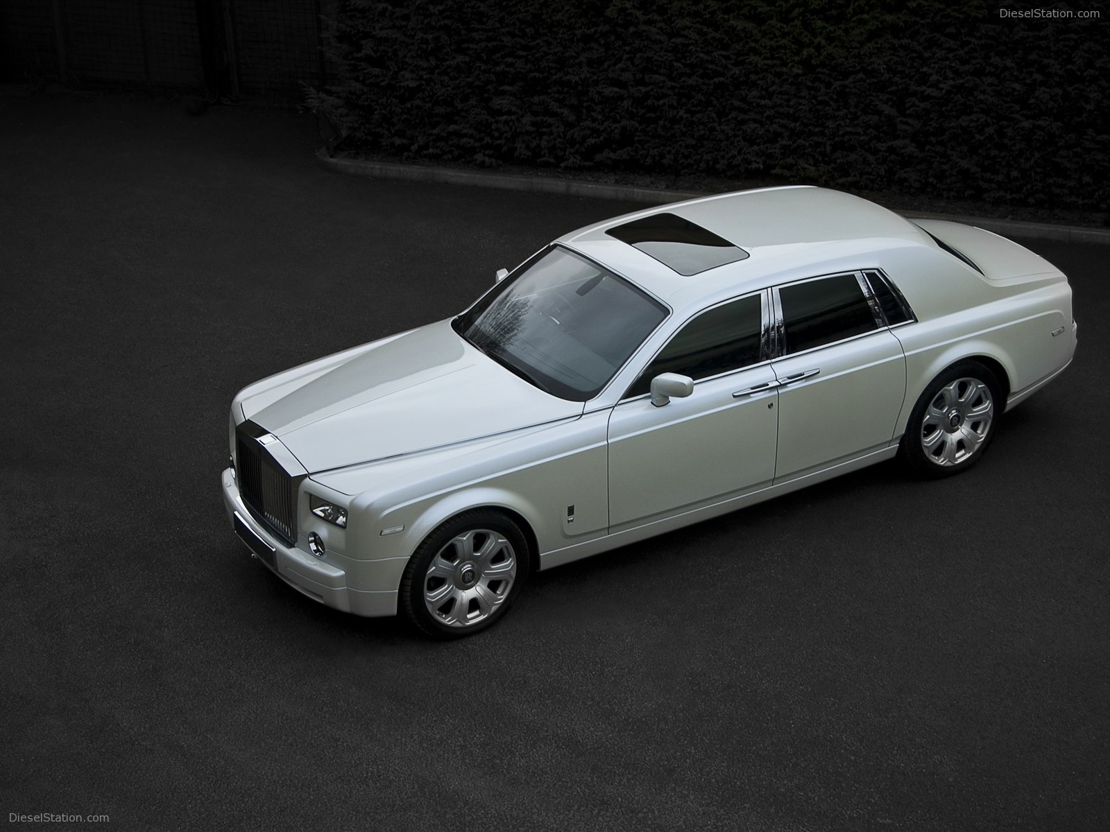 Project Kahn Rolls Royce Phantom