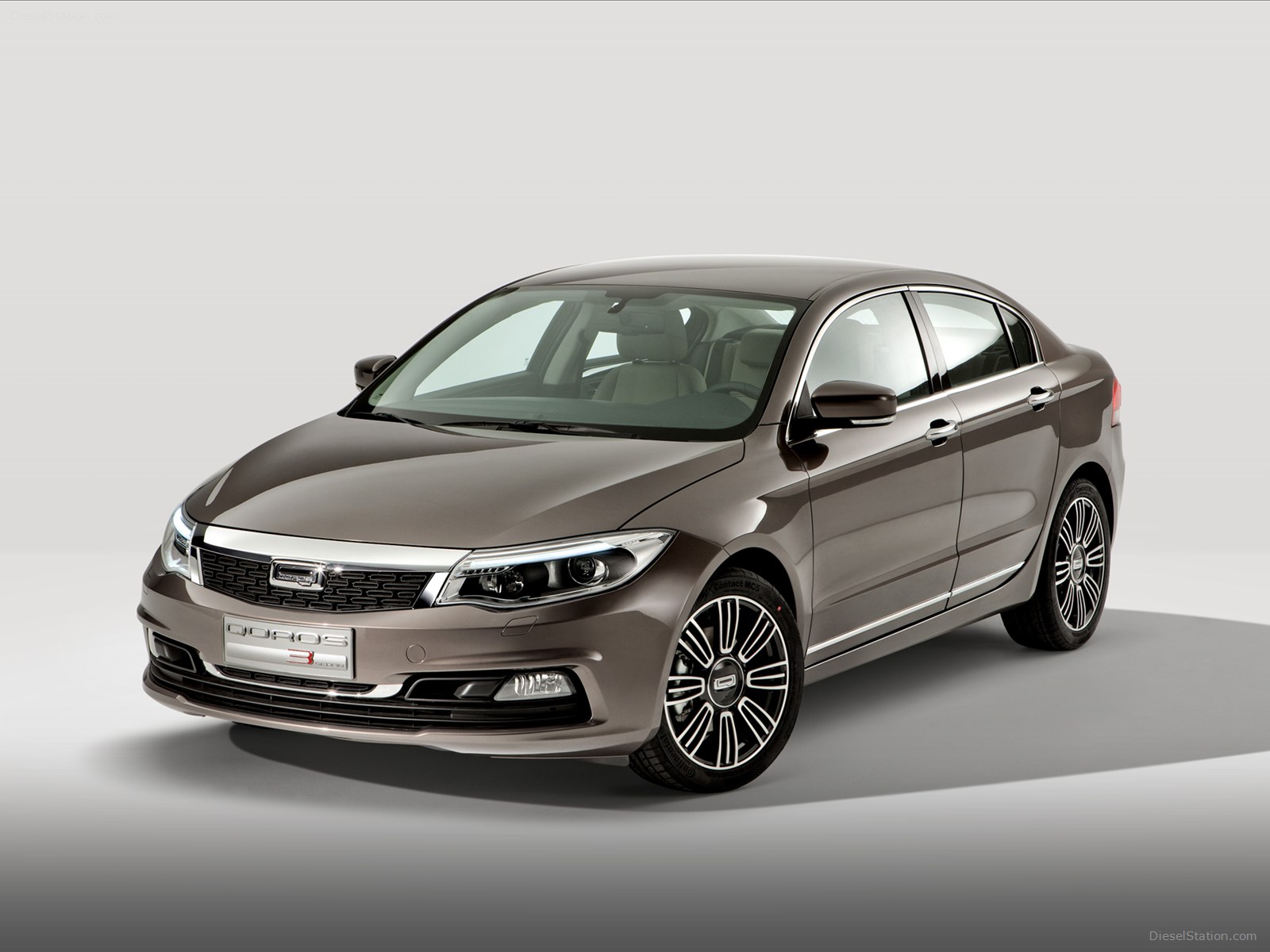 Qoros 3 Sedan 2014