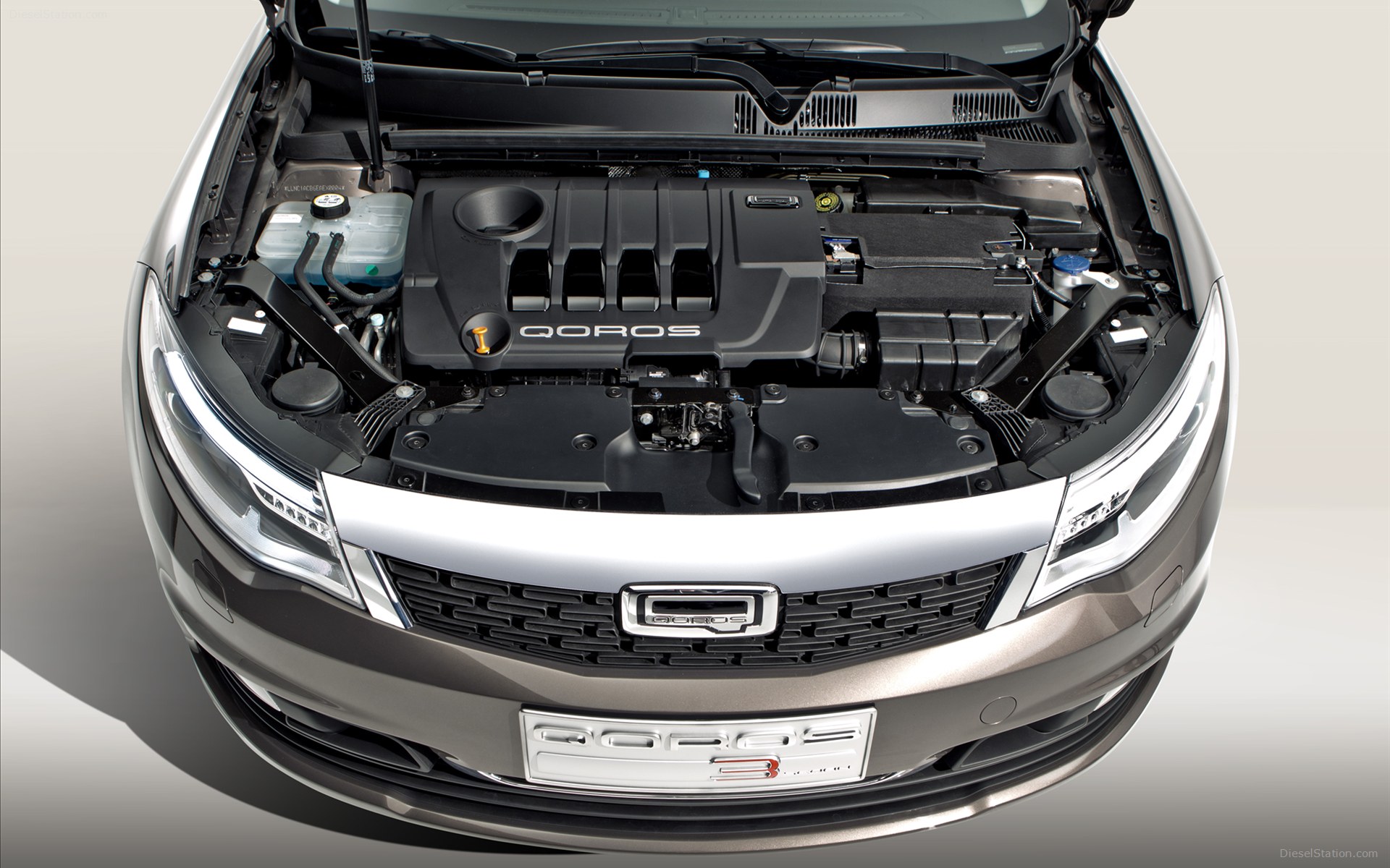 Qoros 3 Sedan 2014