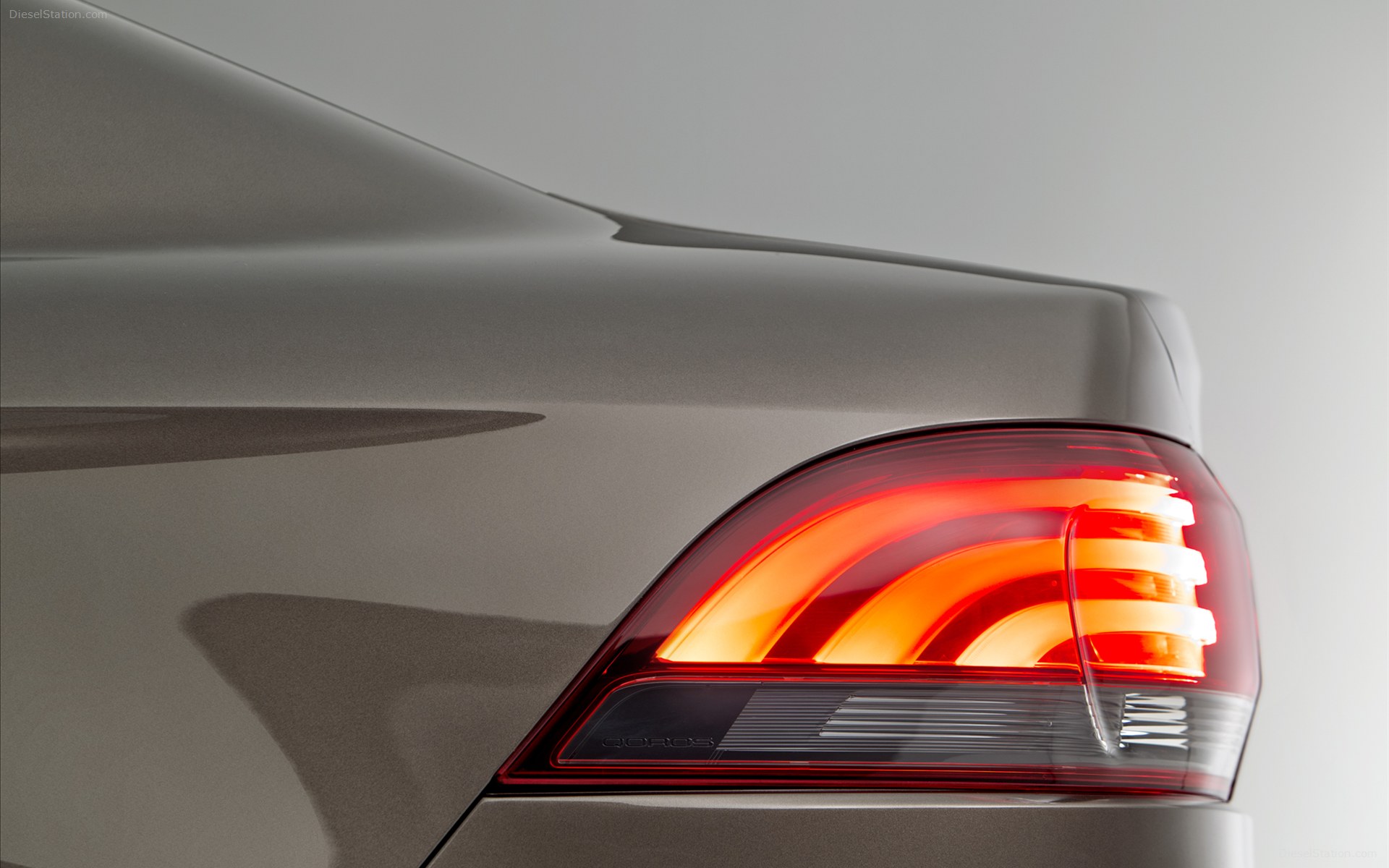 Qoros 3 Sedan 2014