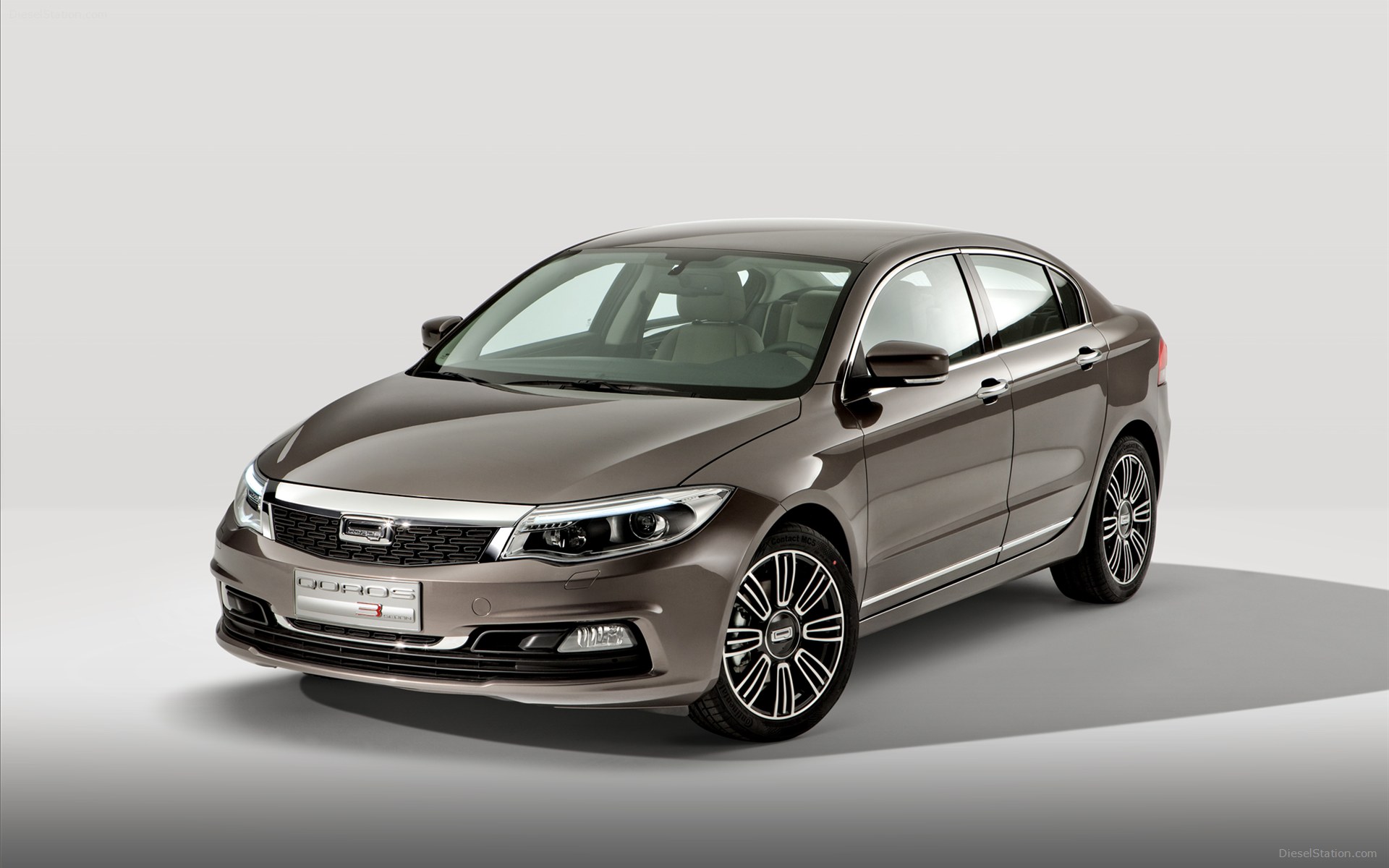 Qoros 3 Sedan 2014