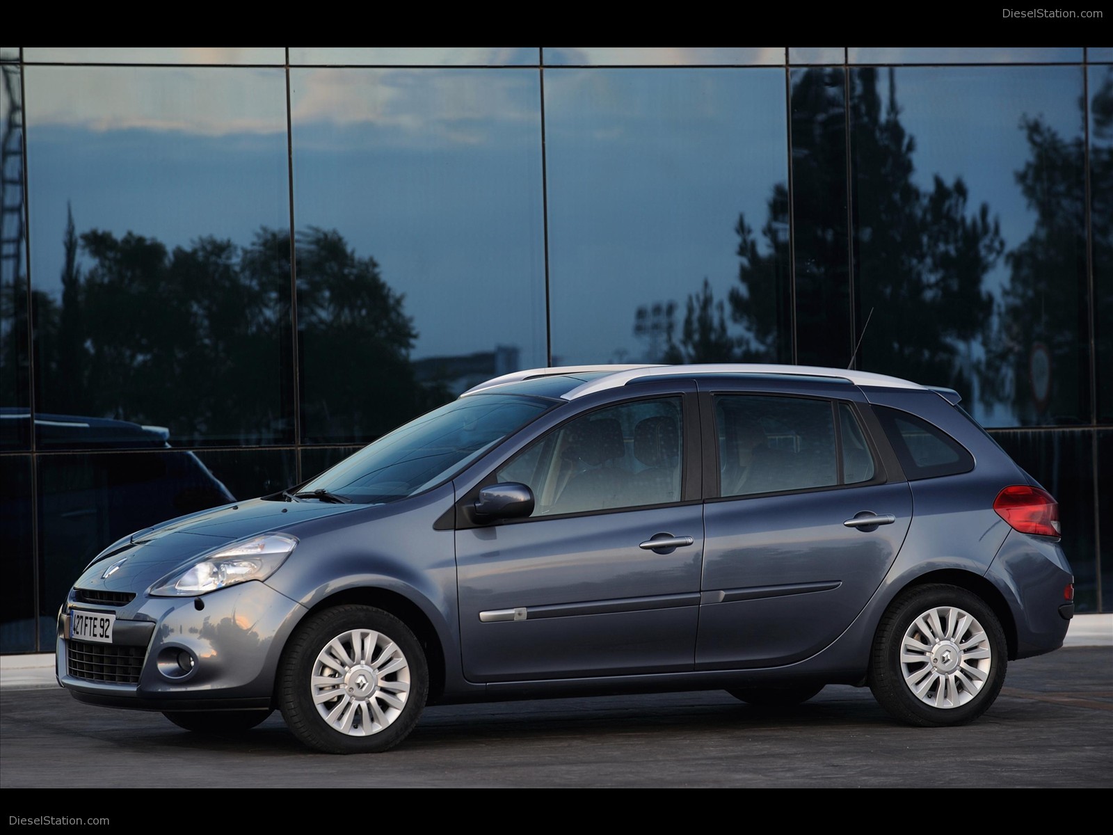 2010 New Renault Clio Estate